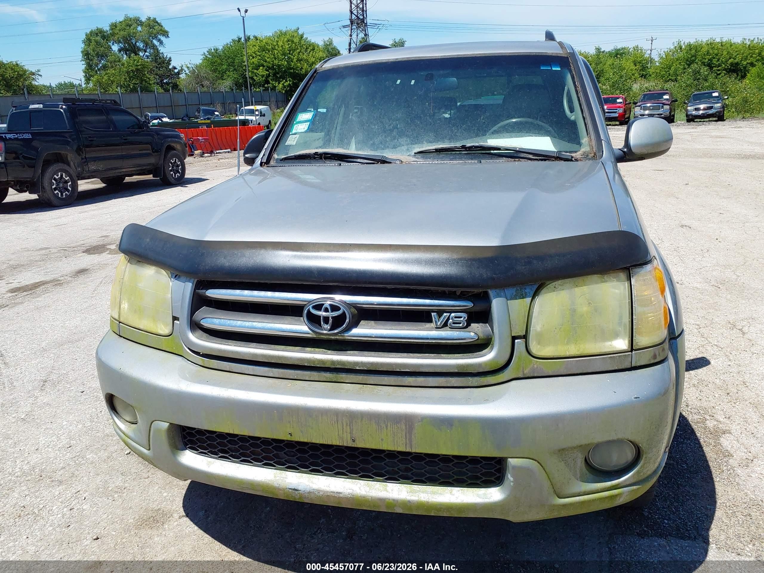 2002 Toyota Sequoia Limited V8 Серебряный vin: 5TDBT48A92S076580