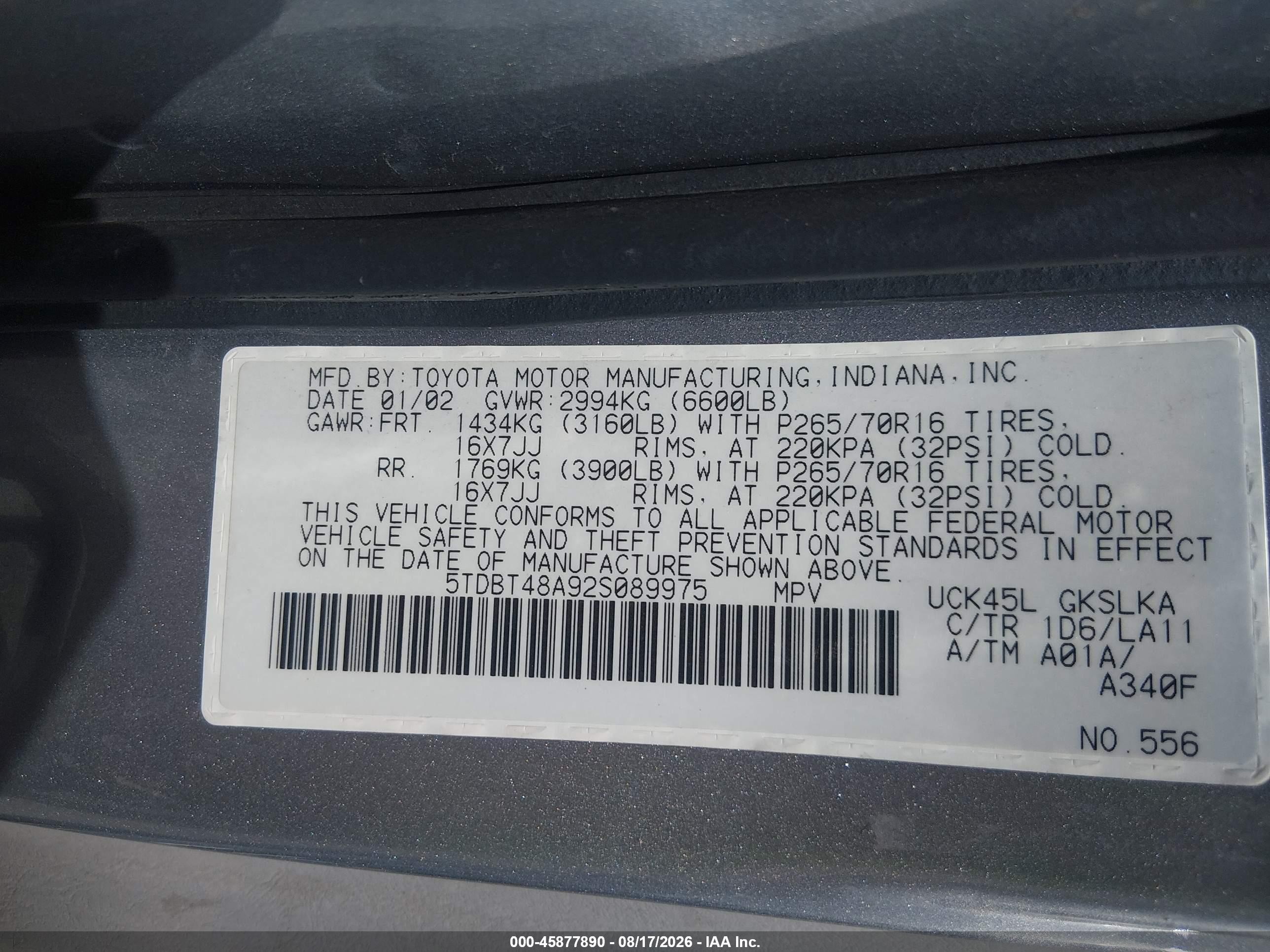 2002 Toyota Sequoia Limited V8 Серебряный vin: 5TDBT48A92S089975