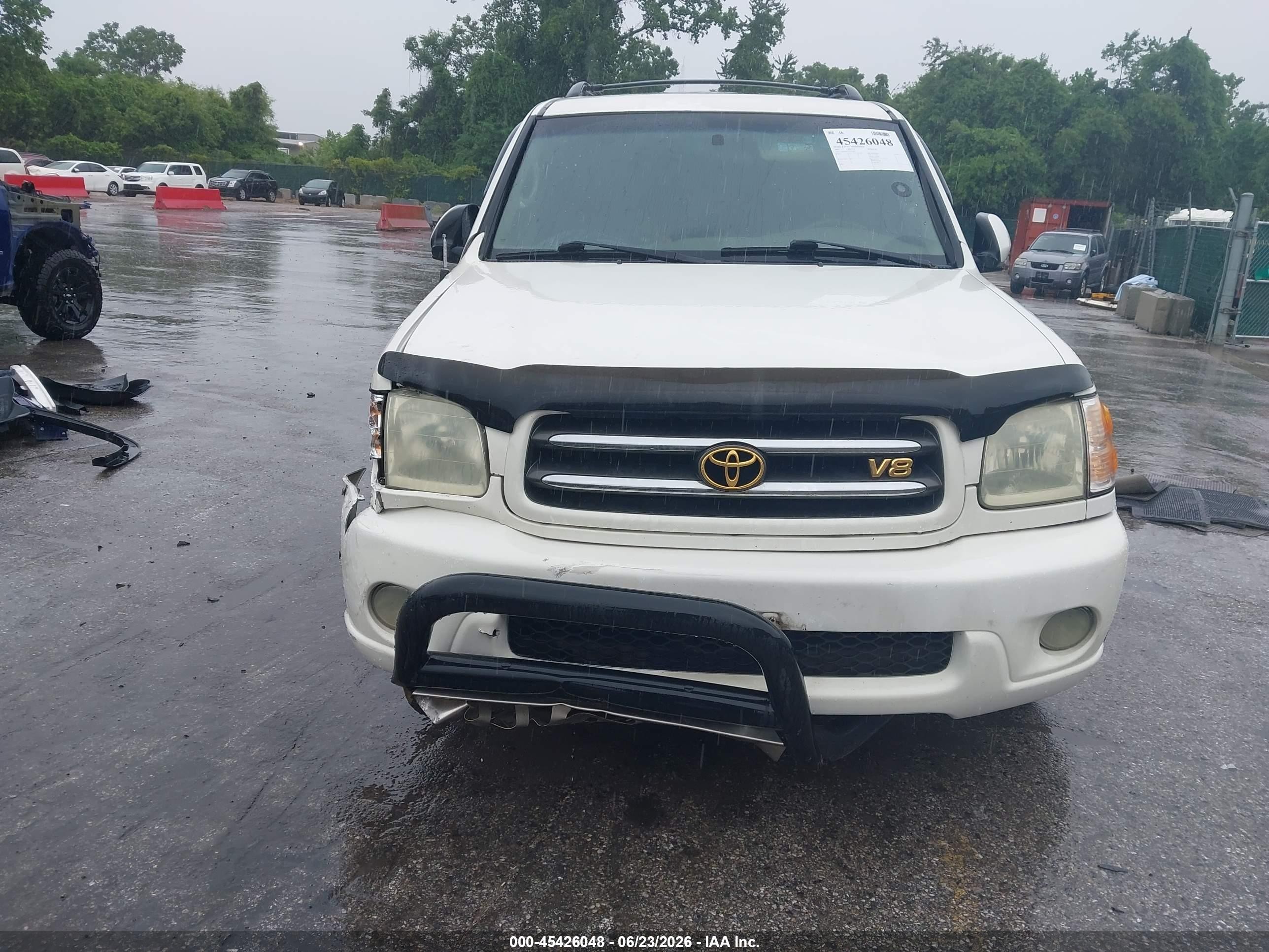 2002 Toyota Sequoia Limited V8 White vin: 5TDBT48A92S115877