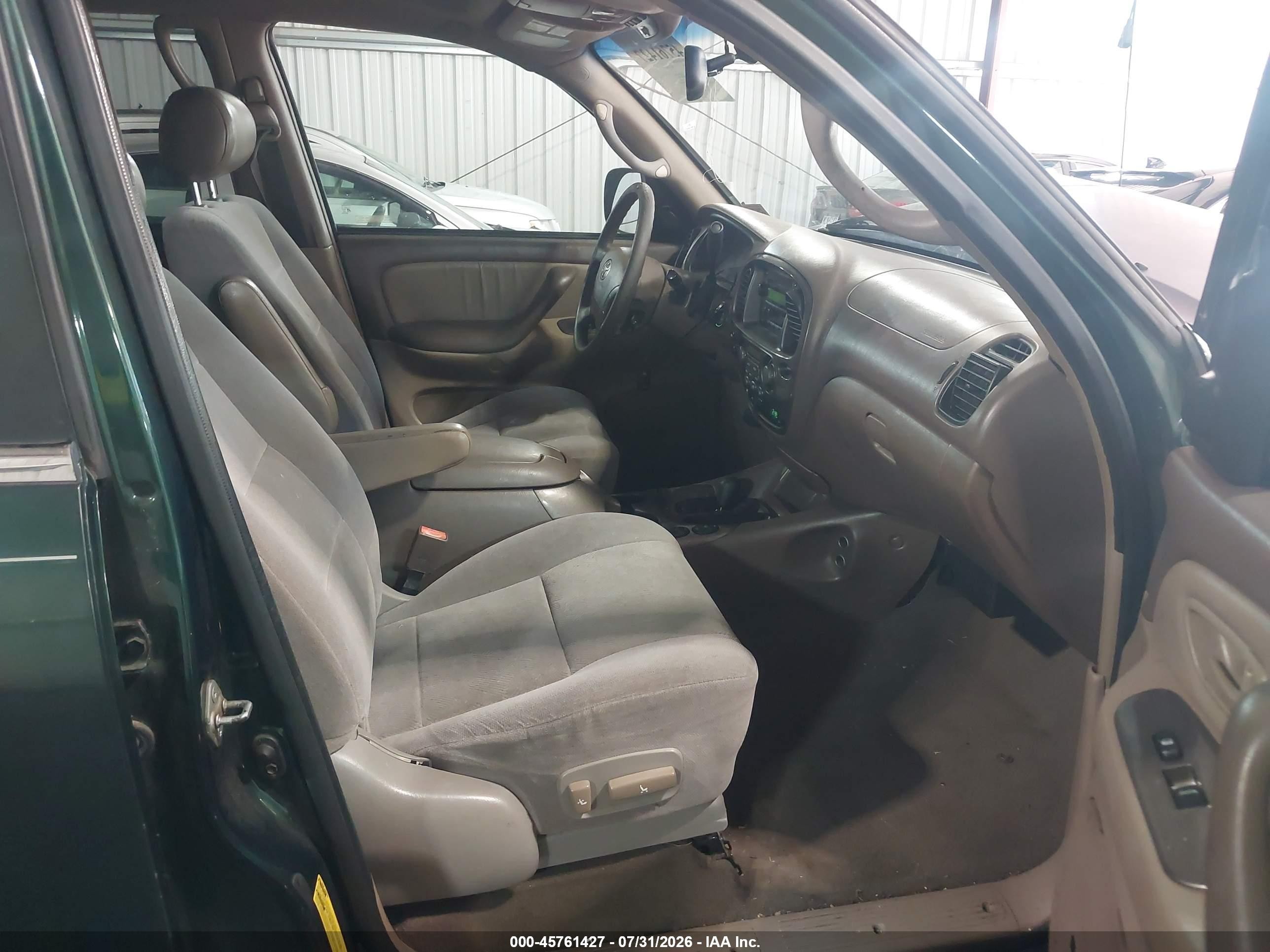 2003 Toyota Sequoia Limited V8 Green vin: 5TDBT48A93S138982