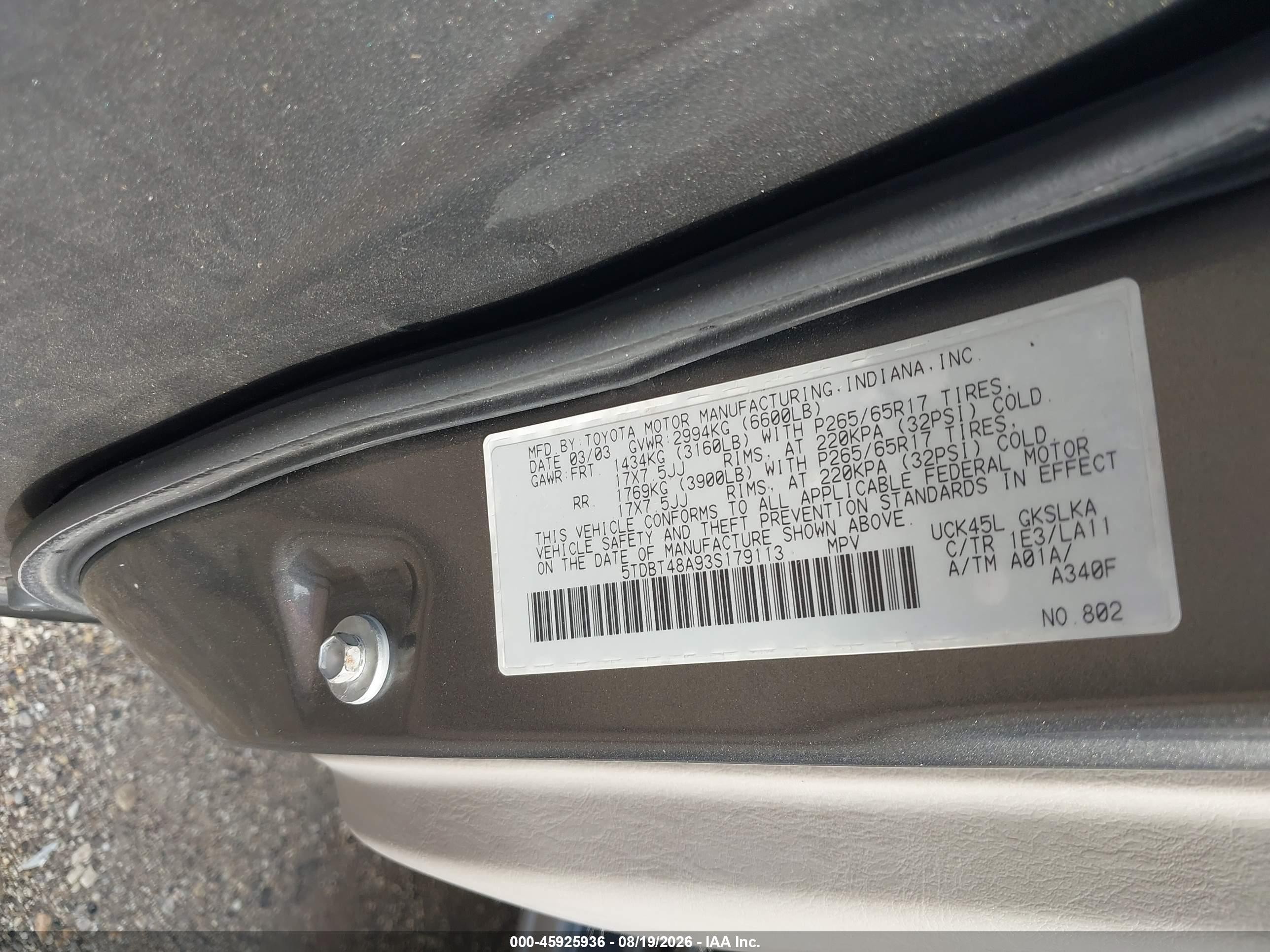 2003 Toyota Sequoia Limited V8 Серый vin: 5TDBT48A93S179113