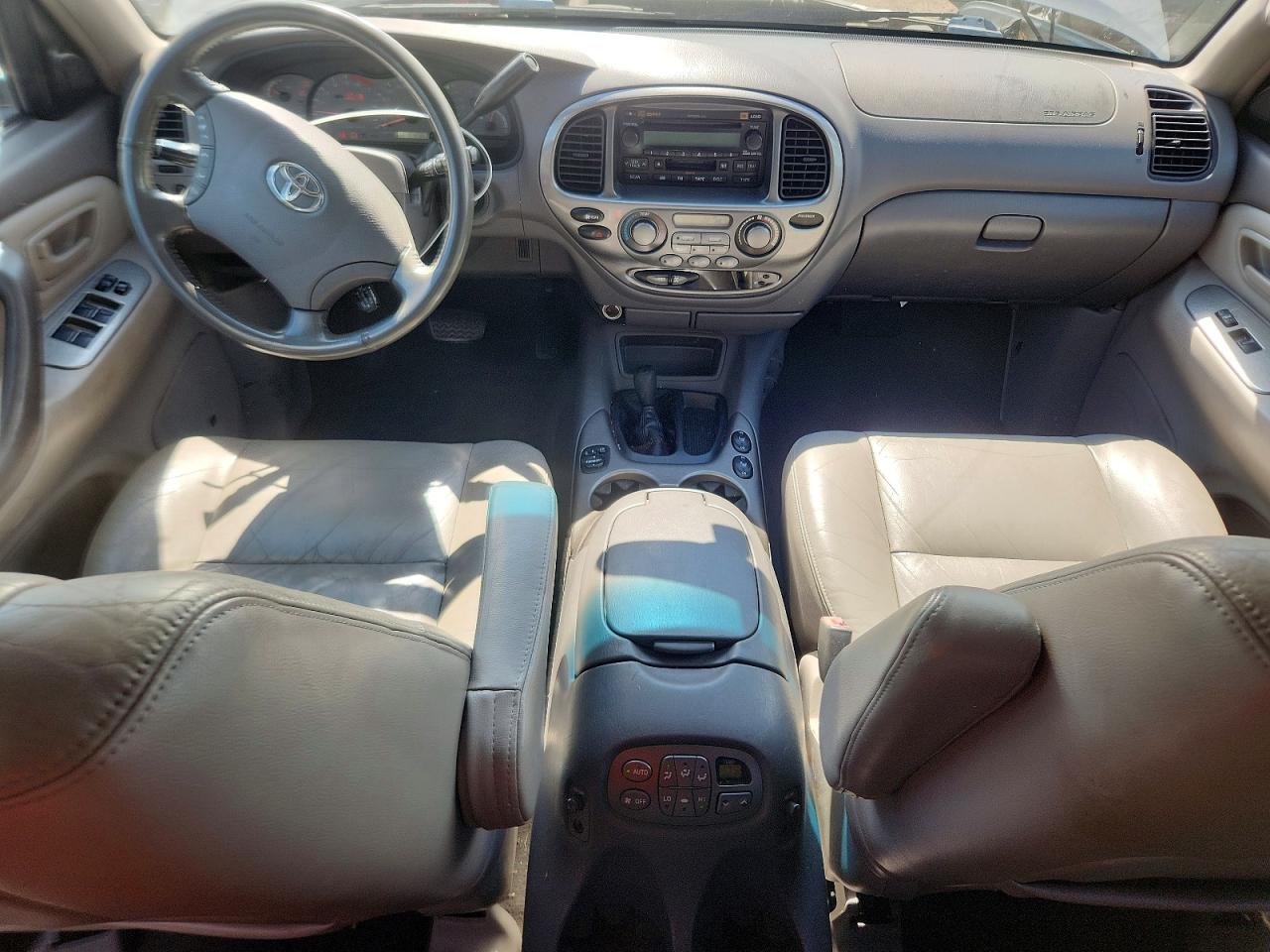 2004 Toyota Sequoia Limited Silver vin: 5TDBT48A94S220390