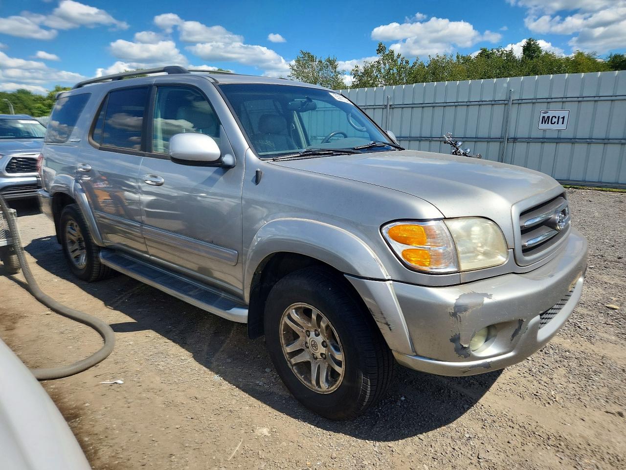 2004 Toyota Sequoia Limited Silver vin: 5TDBT48A94S220390