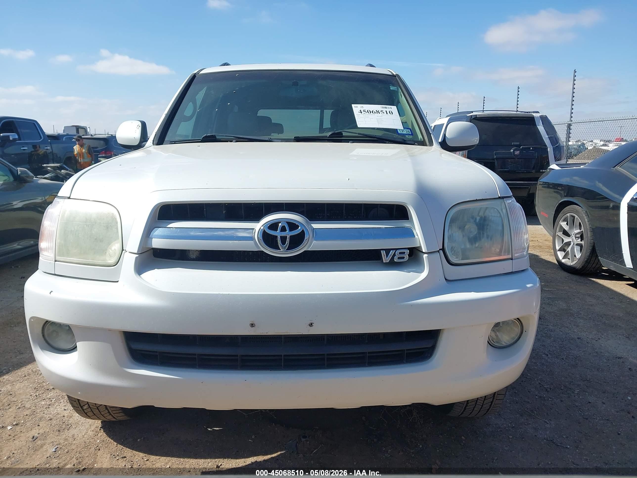 2006 Toyota Sequoia Limited V8 Белый vin: 5TDBT48A96S268197