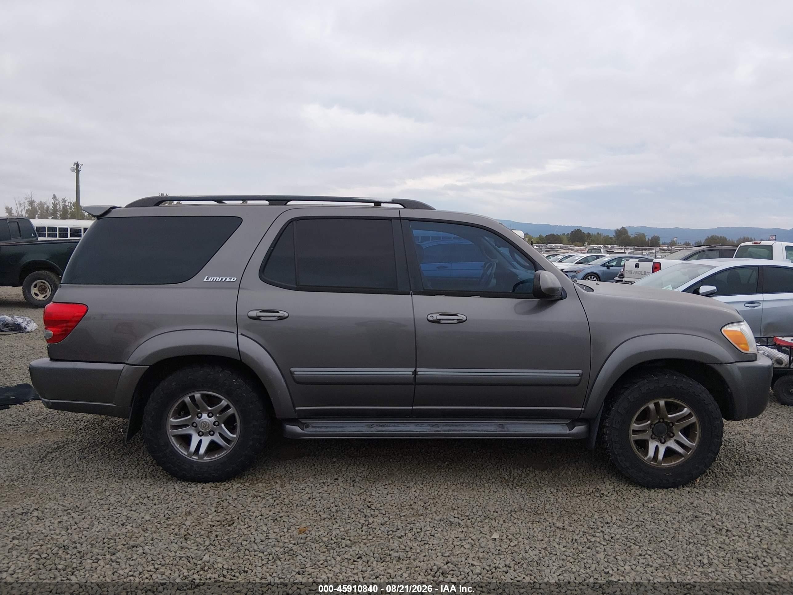 2006 Toyota Sequoia Limited V8 Brown vin: 5TDBT48A96S270788