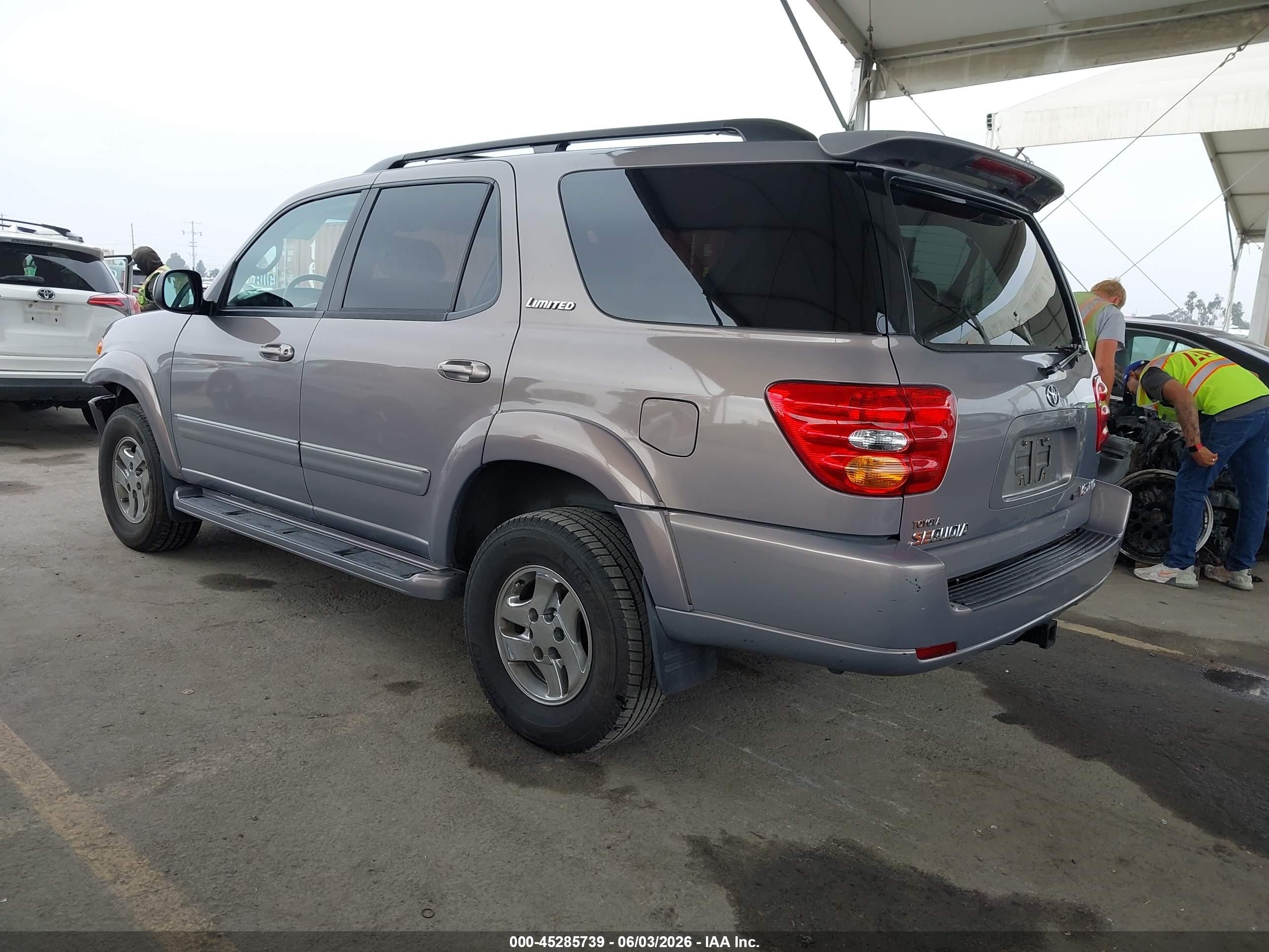 2001 Toyota Sequoia Limited V8 Gray vin: 5TDBT48AX1S028066