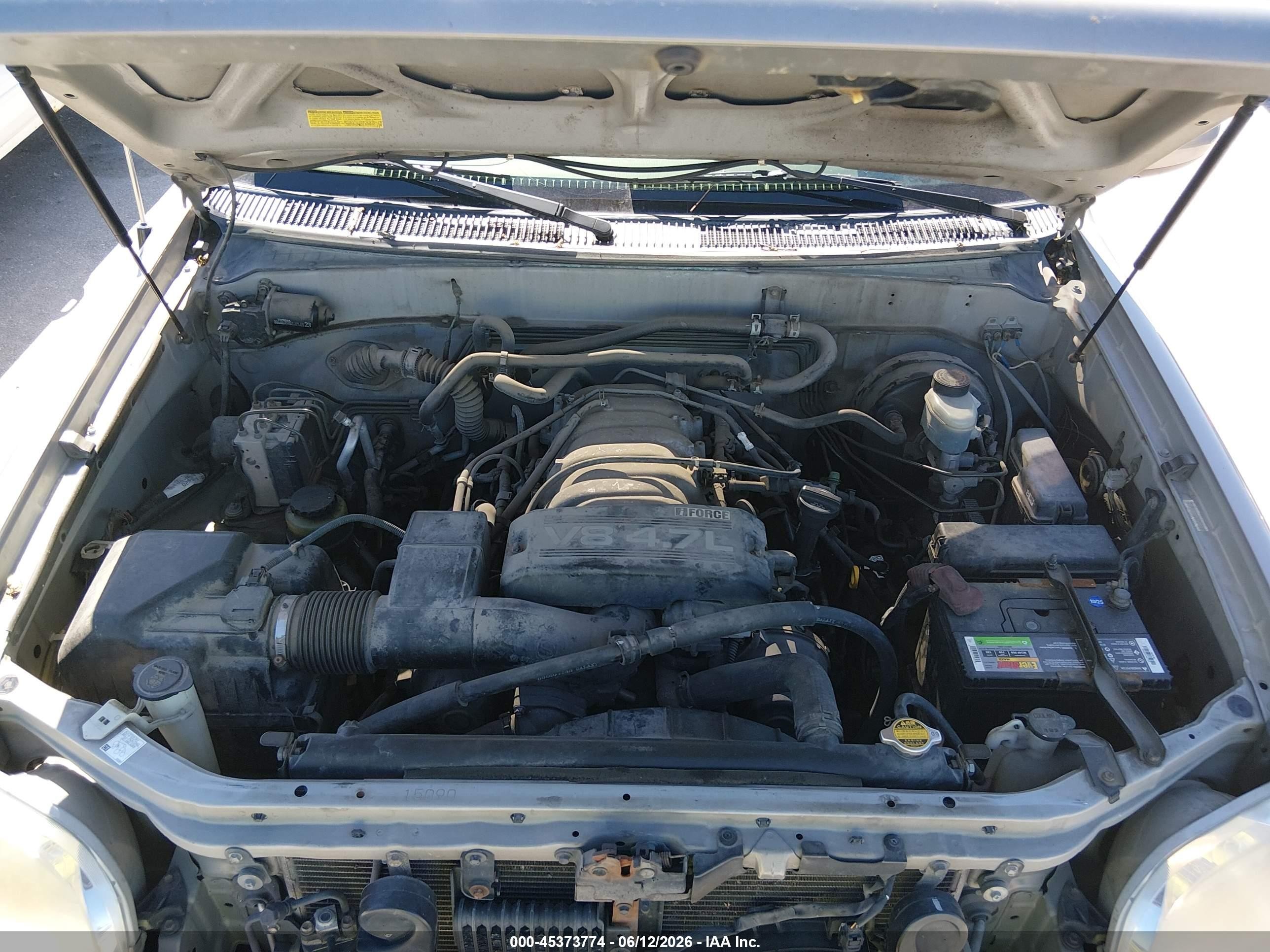 2002 Toyota Sequoia Limited V8 Gold vin: 5TDBT48AX2S109344