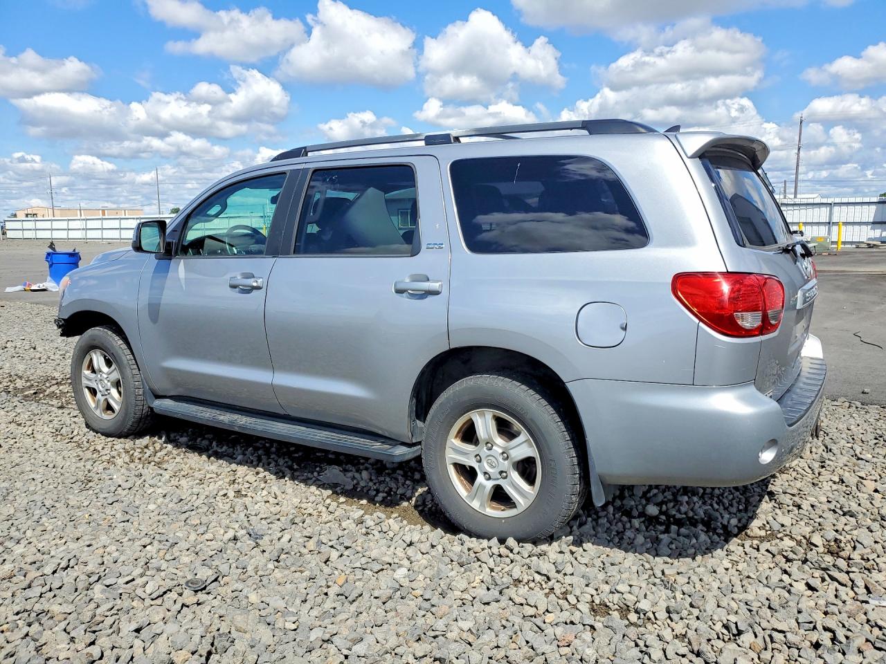 2017 Toyota Sequoia Sr5 Silver vin: 5TDBW5G11HS153871