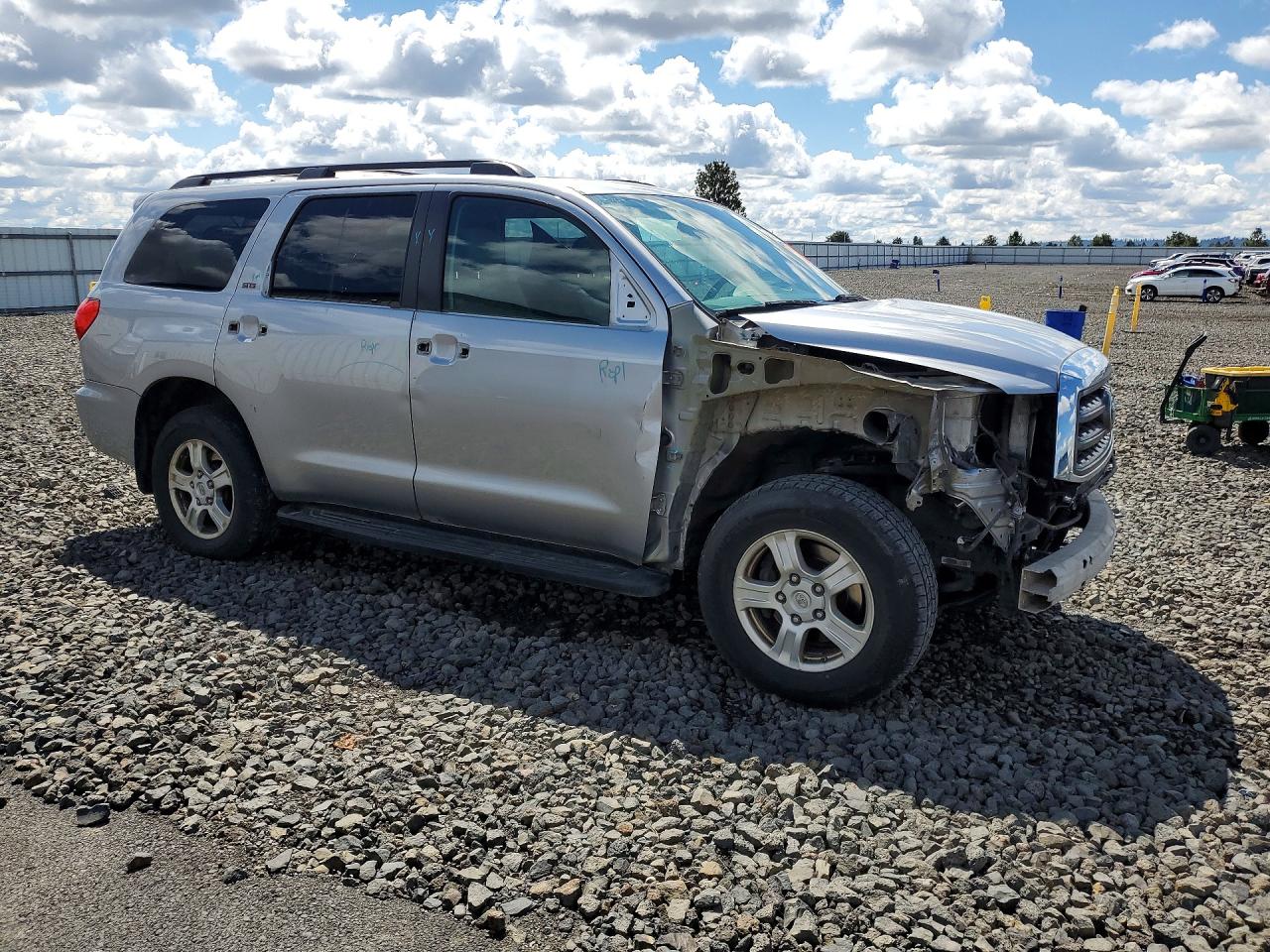 2017 Toyota Sequoia Sr5 Silver vin: 5TDBW5G11HS153871