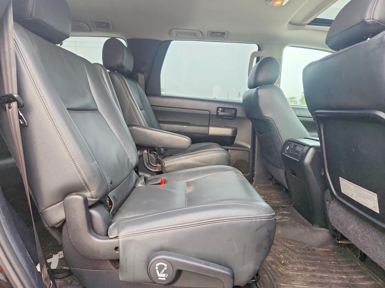 2012 Toyota Sequoia Sr5 Black vin: 5TDBW5G14CS058780