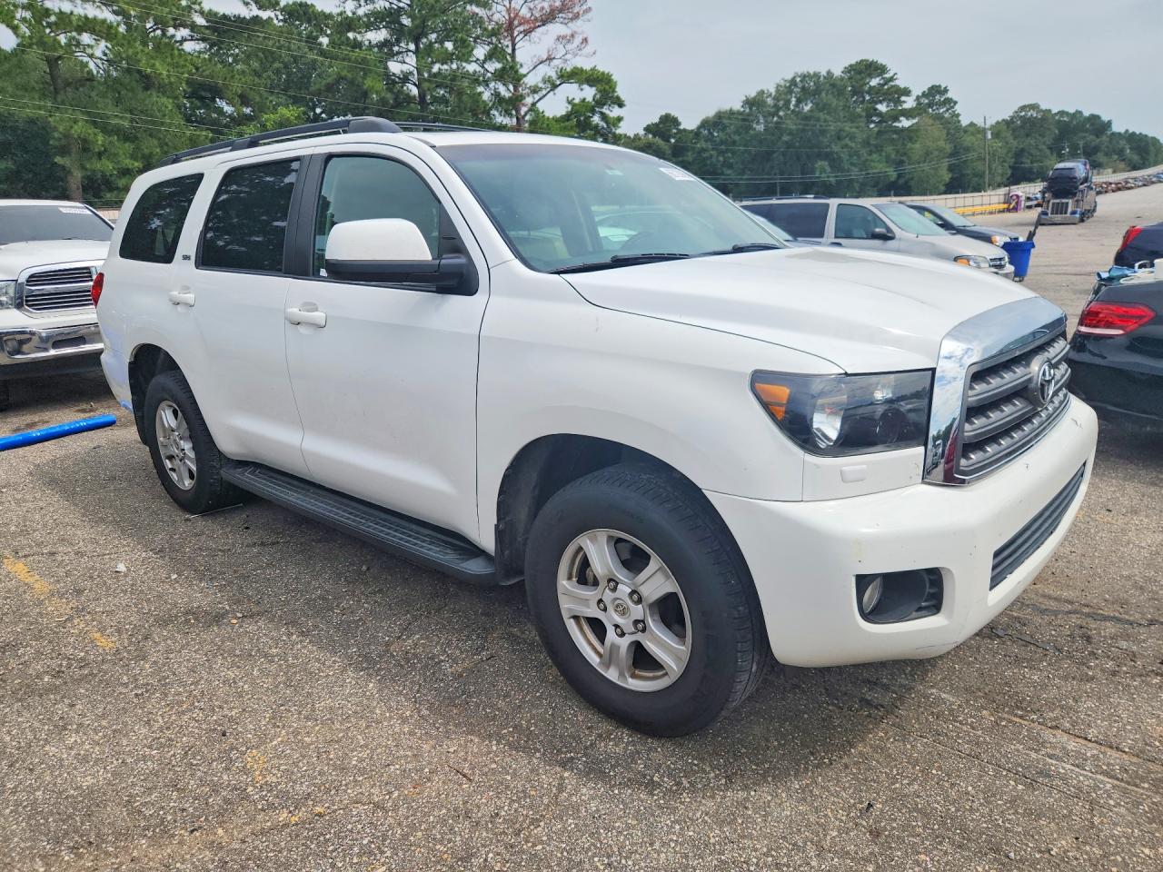 2015 Toyota Sequoia Sr5 White vin: 5TDBW5G14FS125365