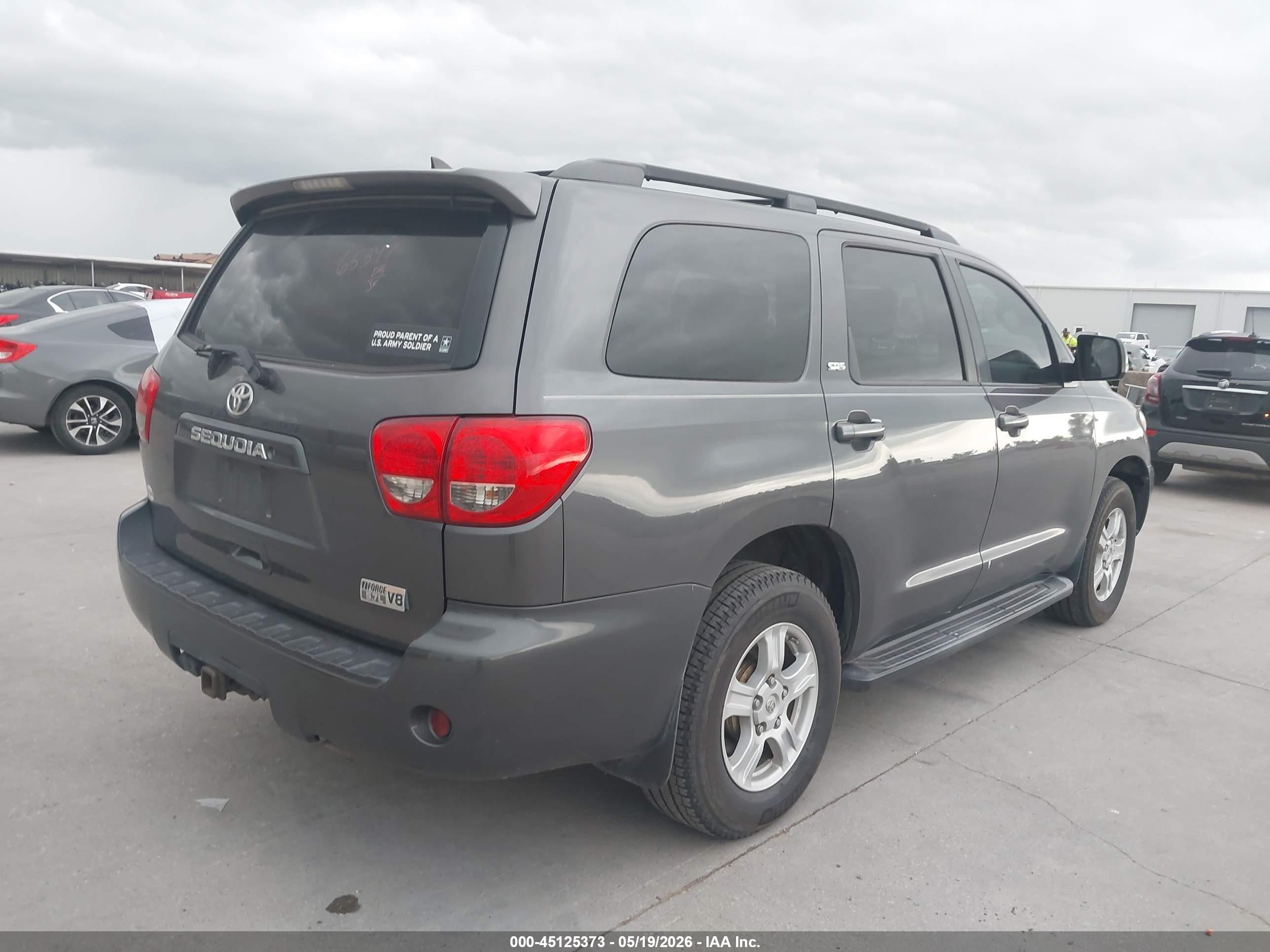 2012 Toyota Sequoia Sr5 5.7l V8 Gray vin: 5TDBW5G15CS059226