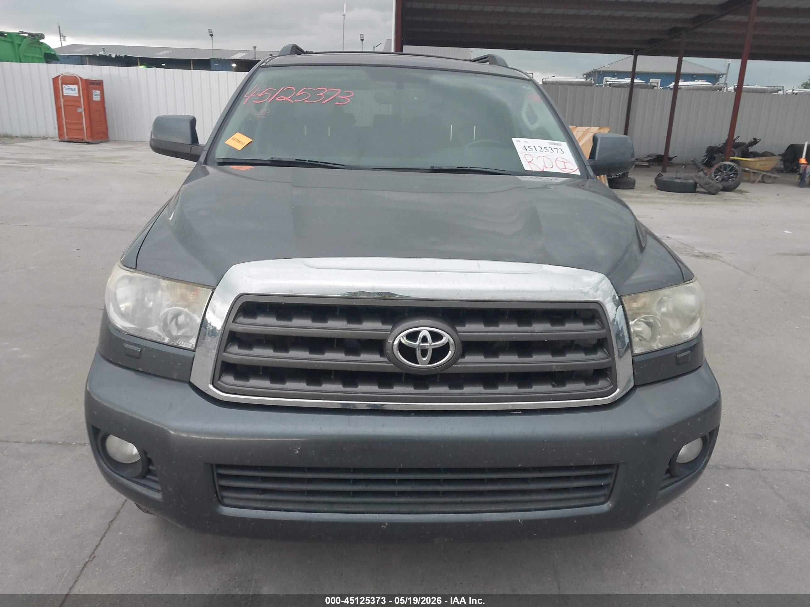 2012 Toyota Sequoia Sr5 5.7l V8 Gray vin: 5TDBW5G15CS059226