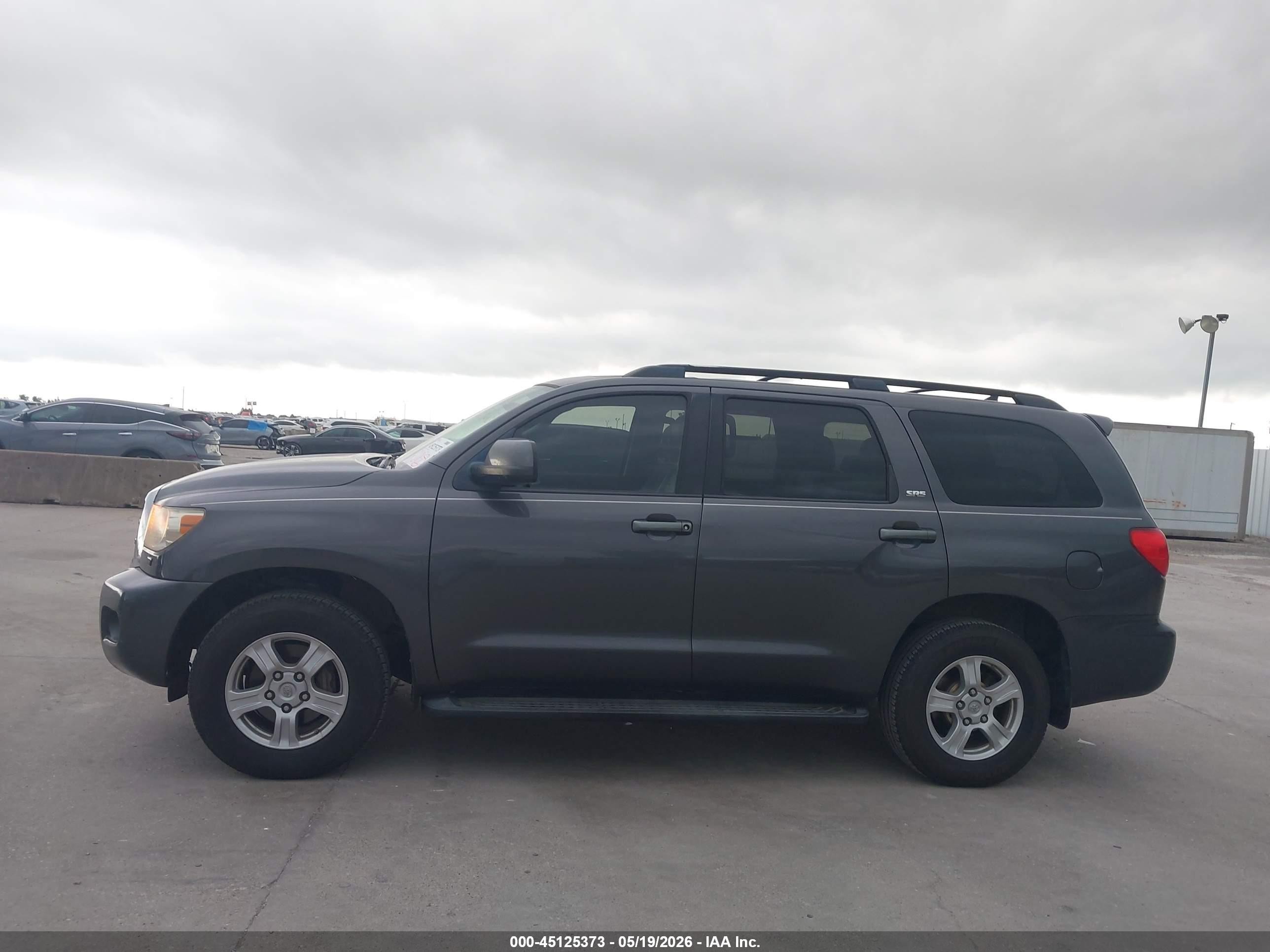 2012 Toyota Sequoia Sr5 5.7l V8 Gray vin: 5TDBW5G15CS059226