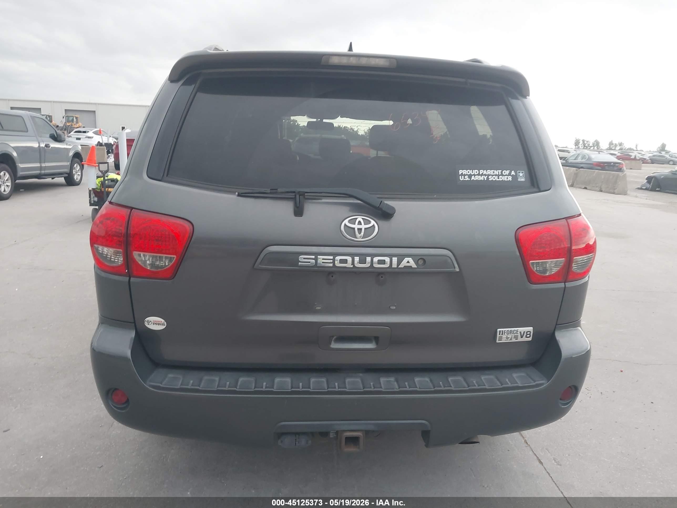 2012 Toyota Sequoia Sr5 5.7l V8 Gray vin: 5TDBW5G15CS059226