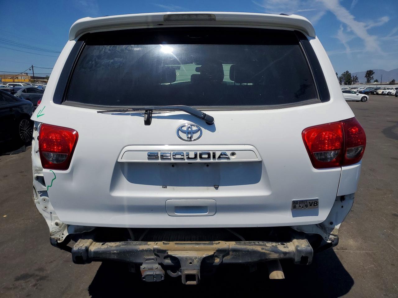2013 Toyota Sequoia Sr5 White vin: 5TDBY5G10DS086068
