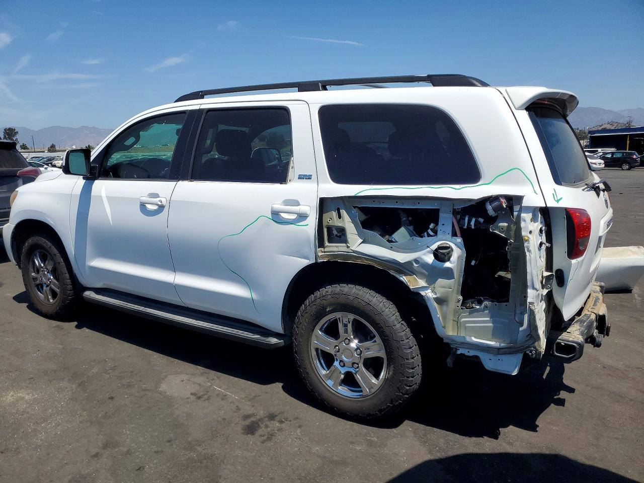 2013 Toyota Sequoia Sr5 White vin: 5TDBY5G10DS086068