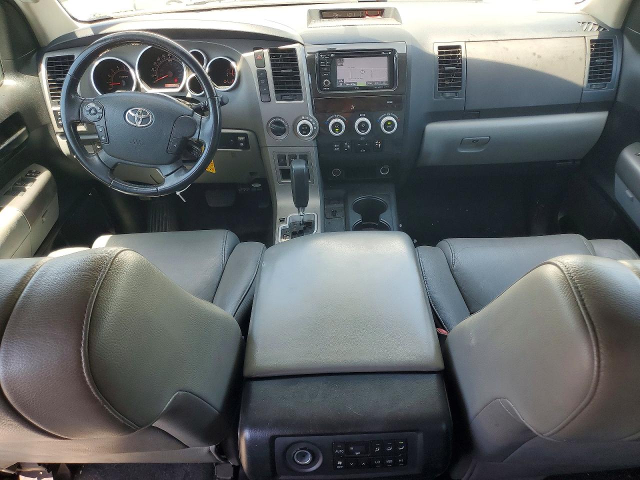 2013 Toyota Sequoia Sr5 White vin: 5TDBY5G10DS086068