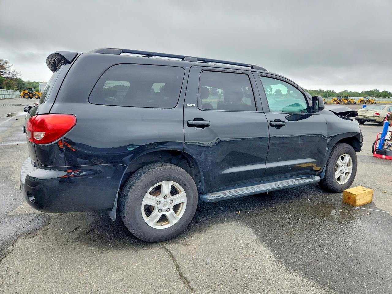 2015 Toyota Sequoia Sr5 Black vin: 5TDBY5G10FS111974