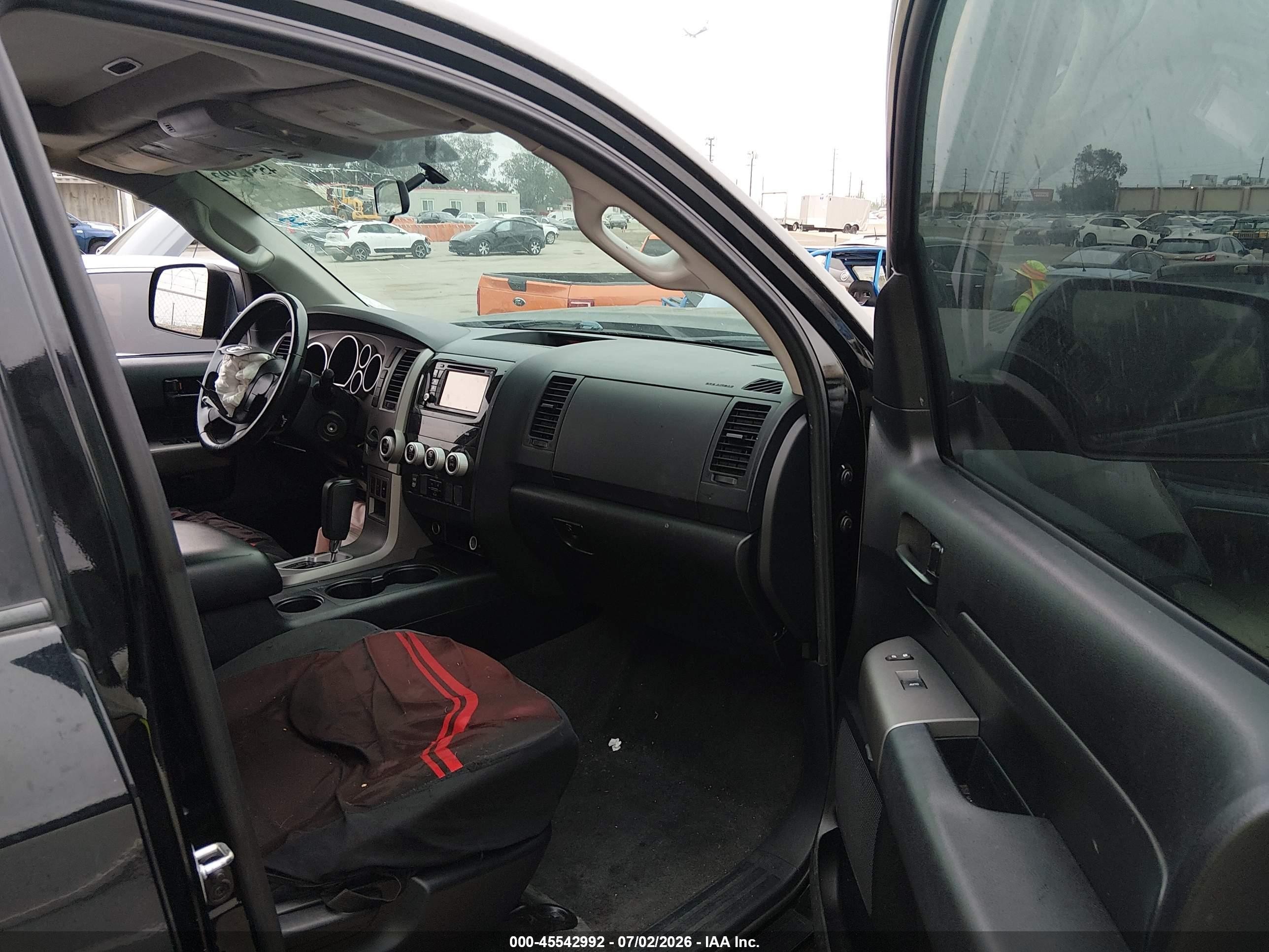 2012 Toyota Sequoia Sr5 5.7l V8 Black vin: 5TDBY5G13CS067478
