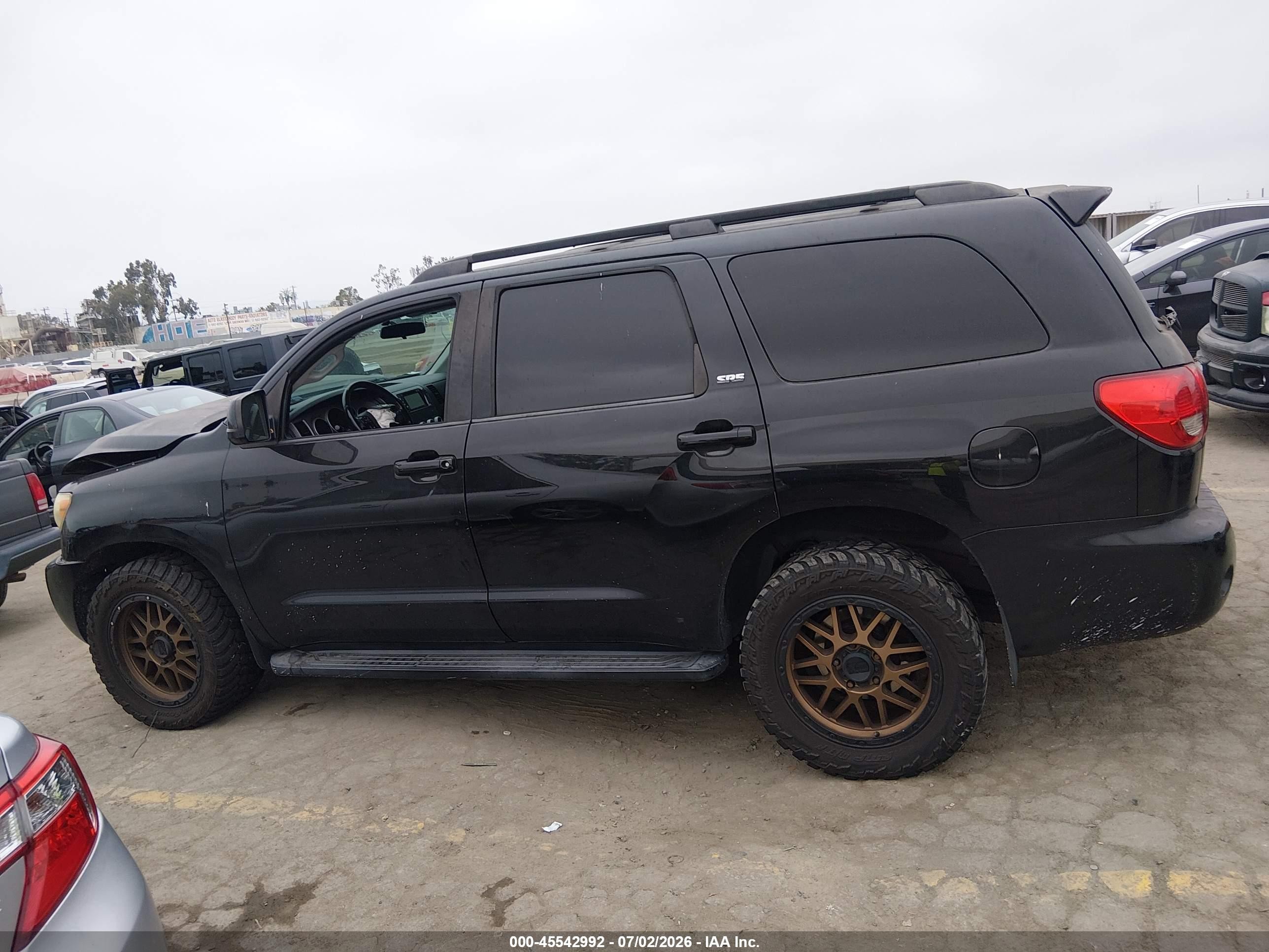 2012 Toyota Sequoia Sr5 5.7l V8 Black vin: 5TDBY5G13CS067478