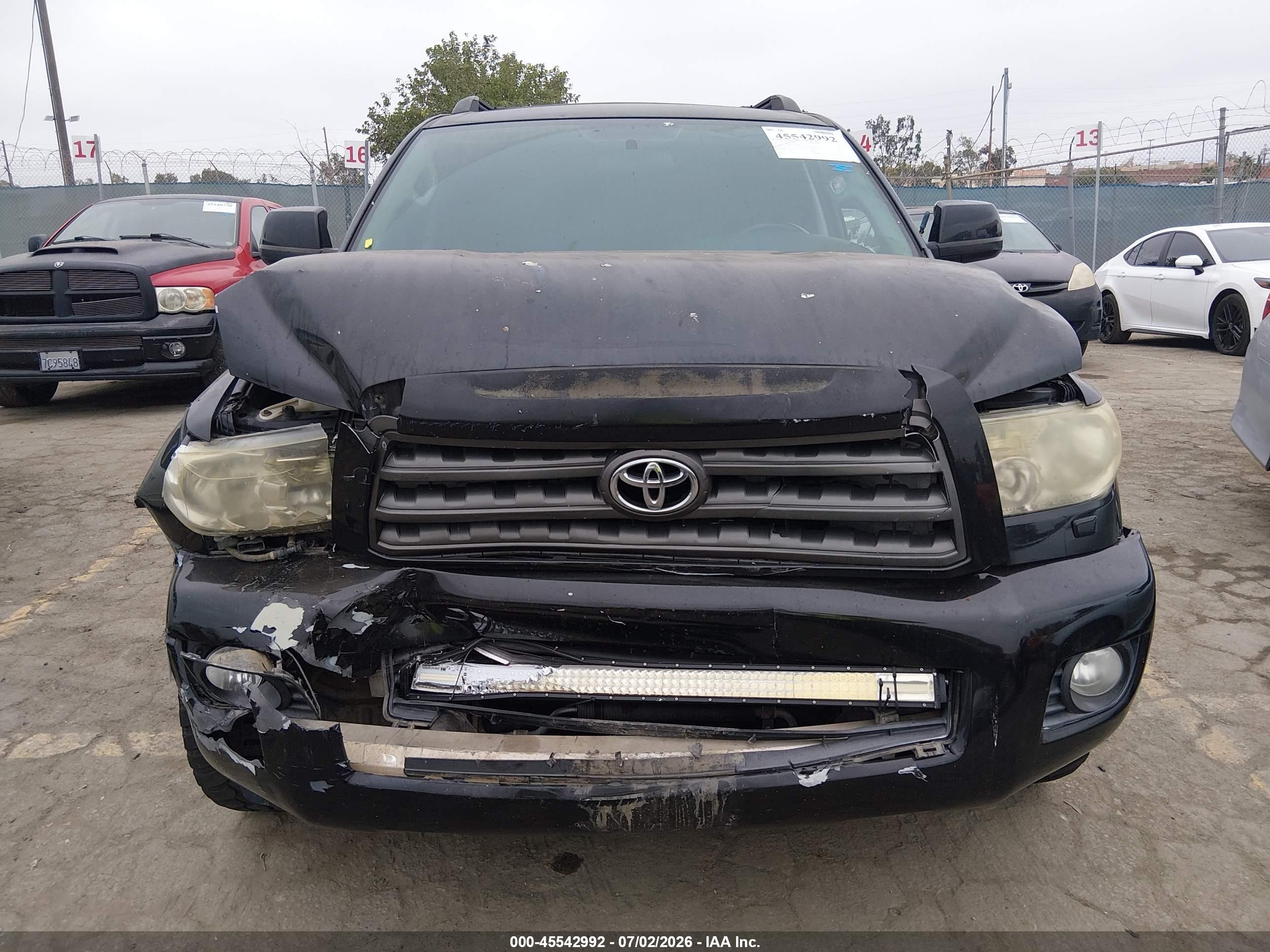 2012 Toyota Sequoia Sr5 5.7l V8 Black vin: 5TDBY5G13CS067478