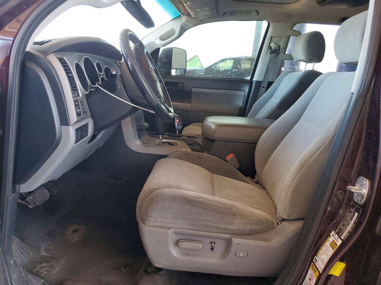 2013 Toyota Sequoia Sr5 Maroon vin: 5TDBY5G14DS075025