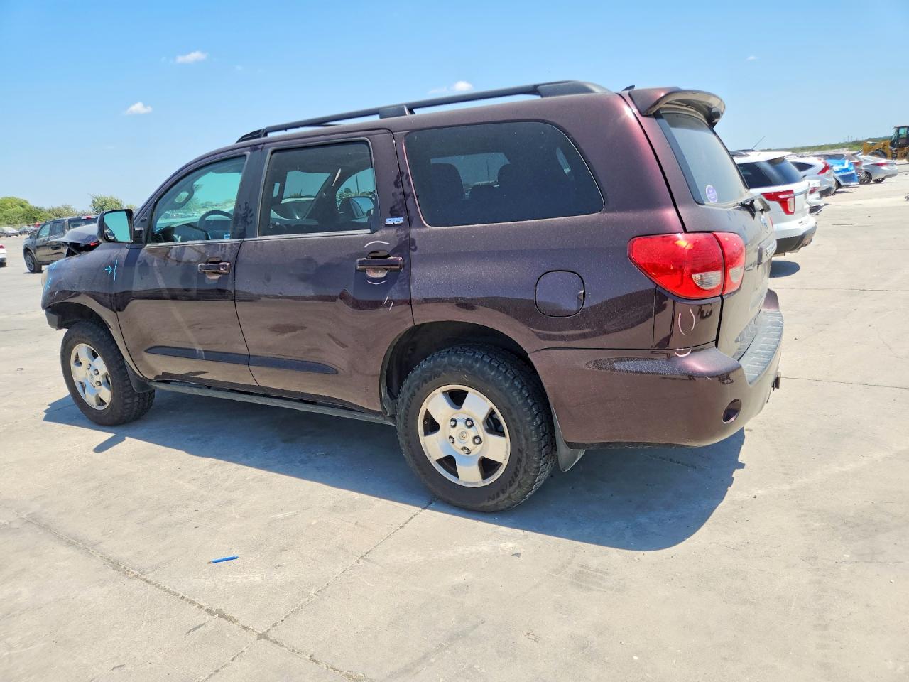 2015 Toyota Sequoia Sr5 Maroon vin: 5TDBY5G18FS112290