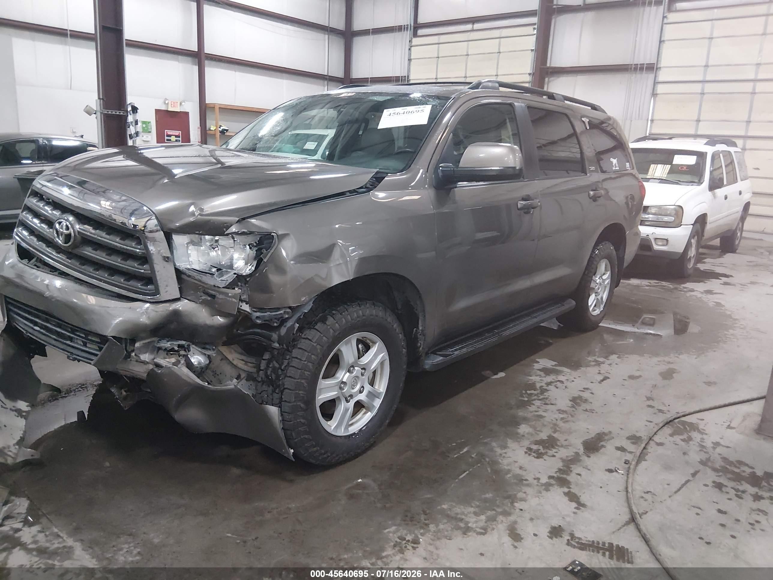 2012 Toyota Sequoia Sr5 5.7l V8 Brown vin: 5TDBY5G1XCS059278