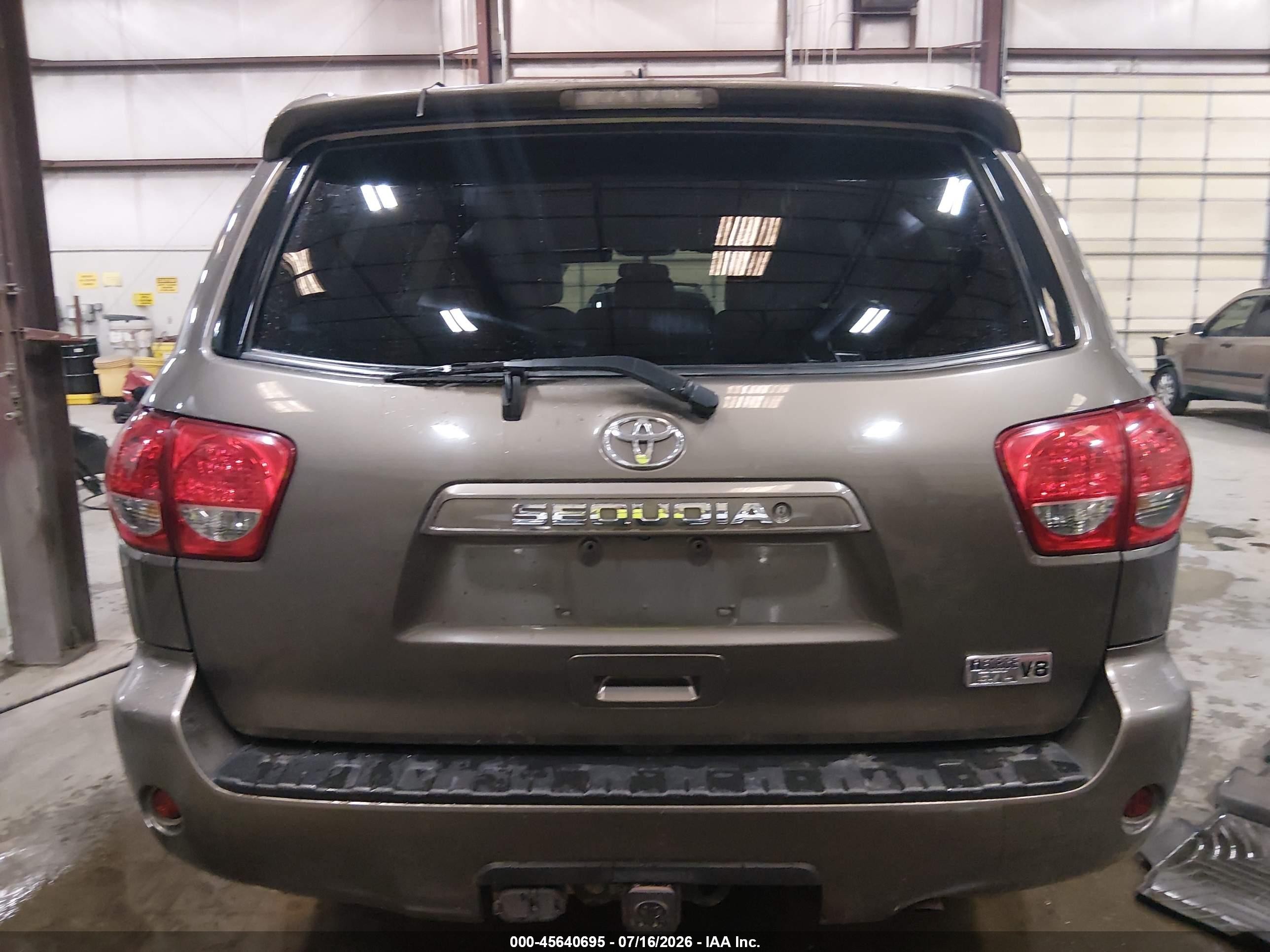 2012 Toyota Sequoia Sr5 5.7l V8 Brown vin: 5TDBY5G1XCS059278