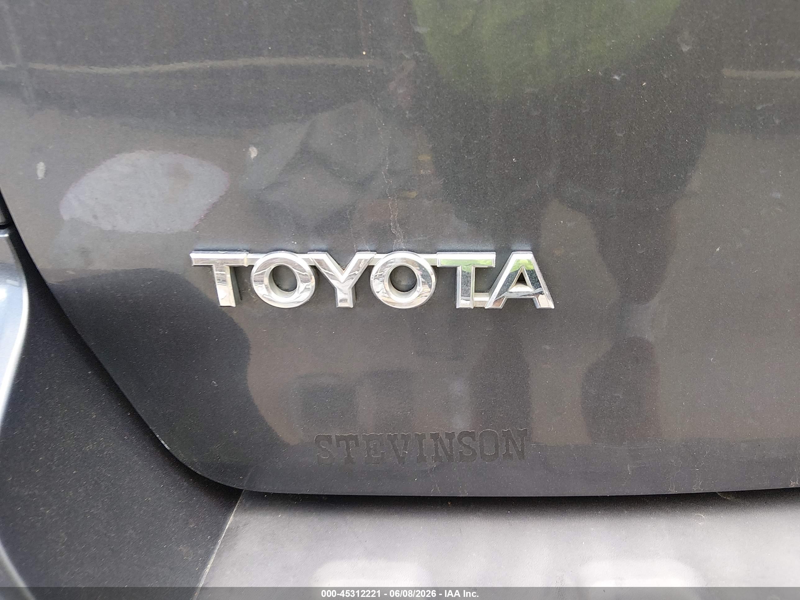 2008 Toyota Sequoia Sr5 5.7l V8 Gray vin: 5TDBY64A08S013248