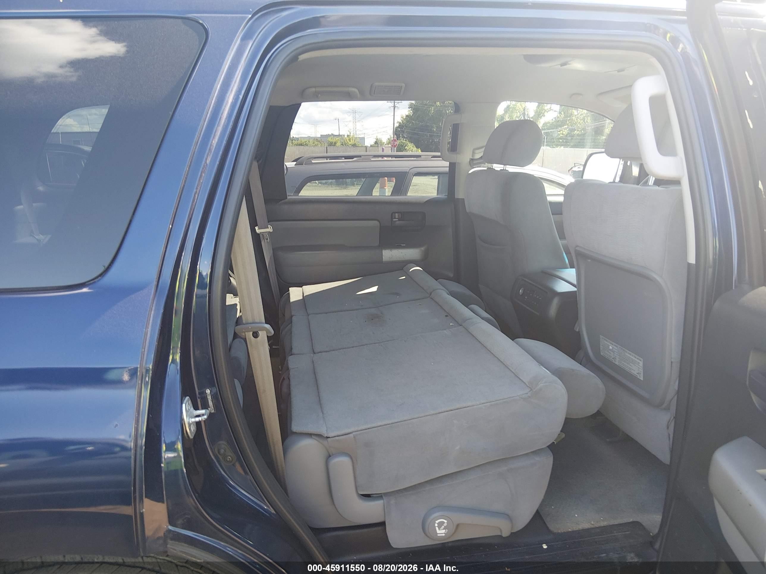 2008 Toyota Sequoia Sr5 5.7l V8 Blue vin: 5TDBY64A08S015579