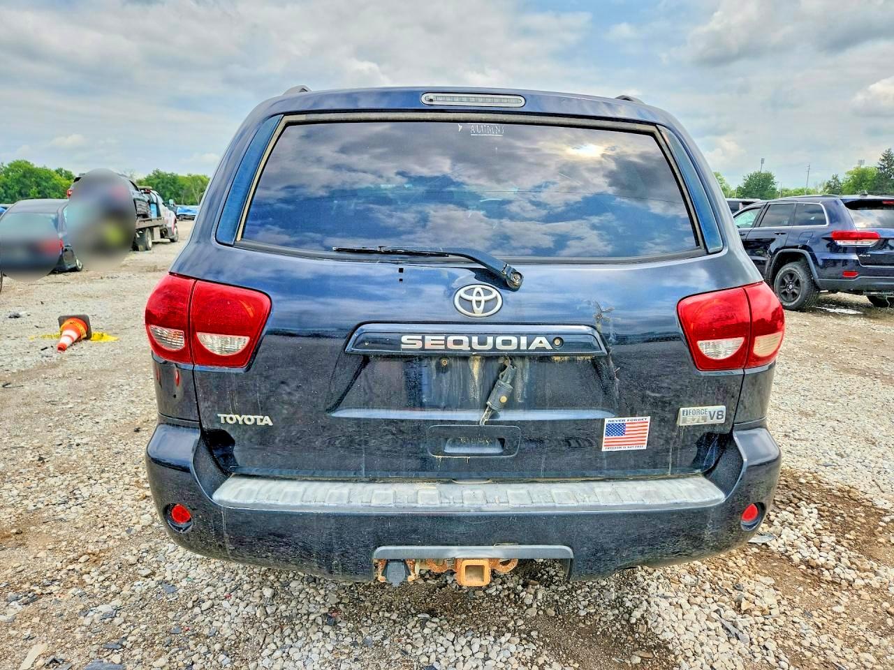 2008 Toyota Sequoia Sr5 Black vin: 5TDBY64A18S006485