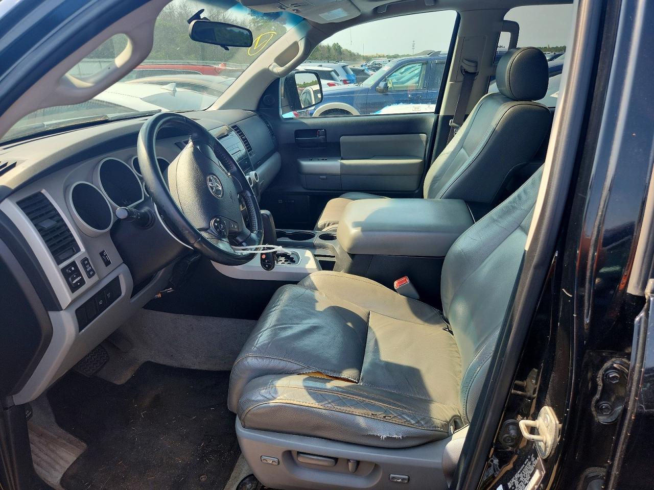 2008 Toyota Sequoia Sr5 Black vin: 5TDBY64A18S013033