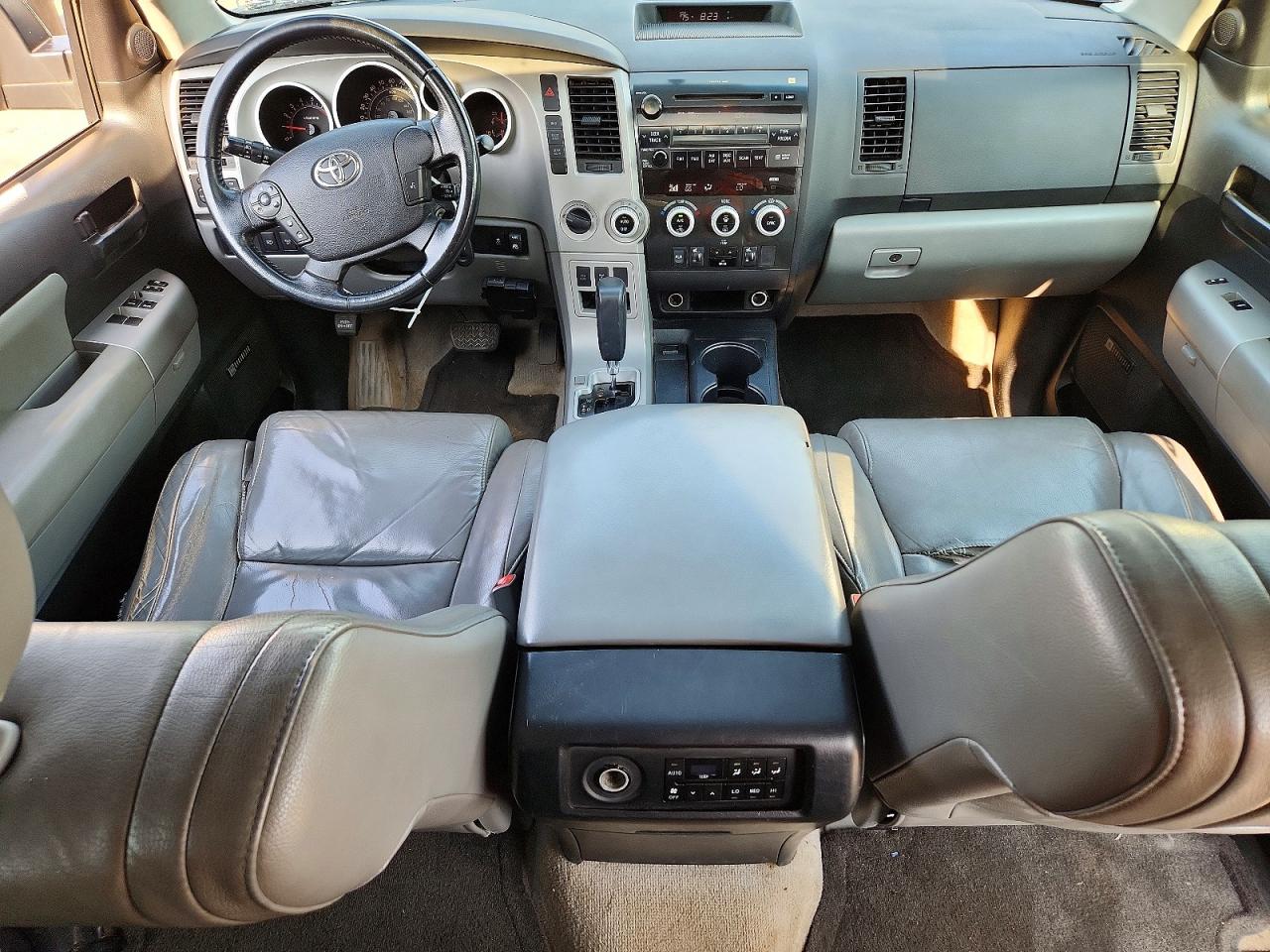 2008 Toyota Sequoia Sr5 Black vin: 5TDBY64A18S013033