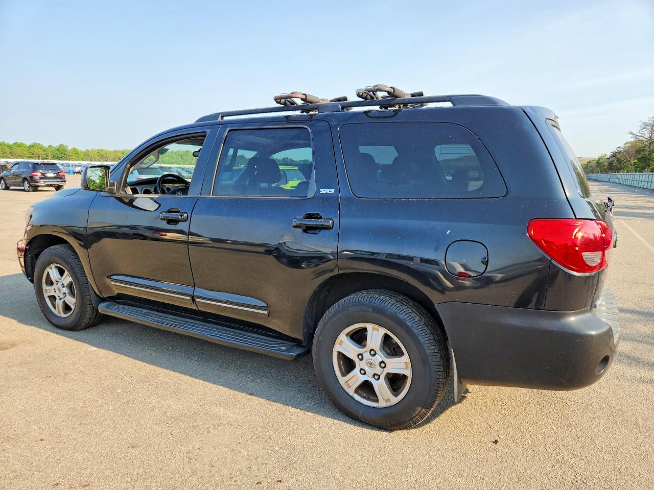 2008 Toyota Sequoia Sr5 Black vin: 5TDBY64A18S013033
