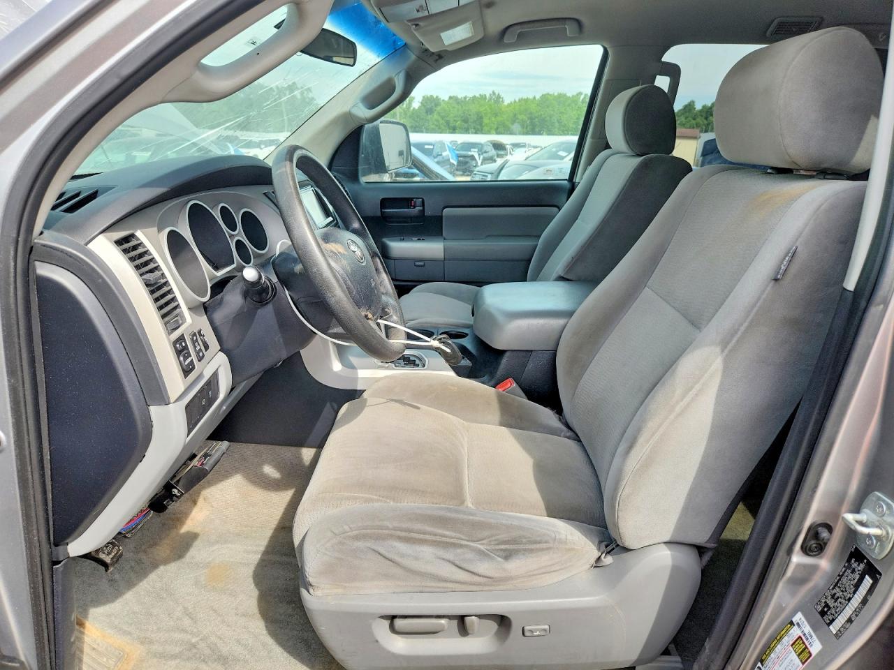 2008 Toyota Sequoia Sr5 Silver vin: 5TDBY64A38S009498