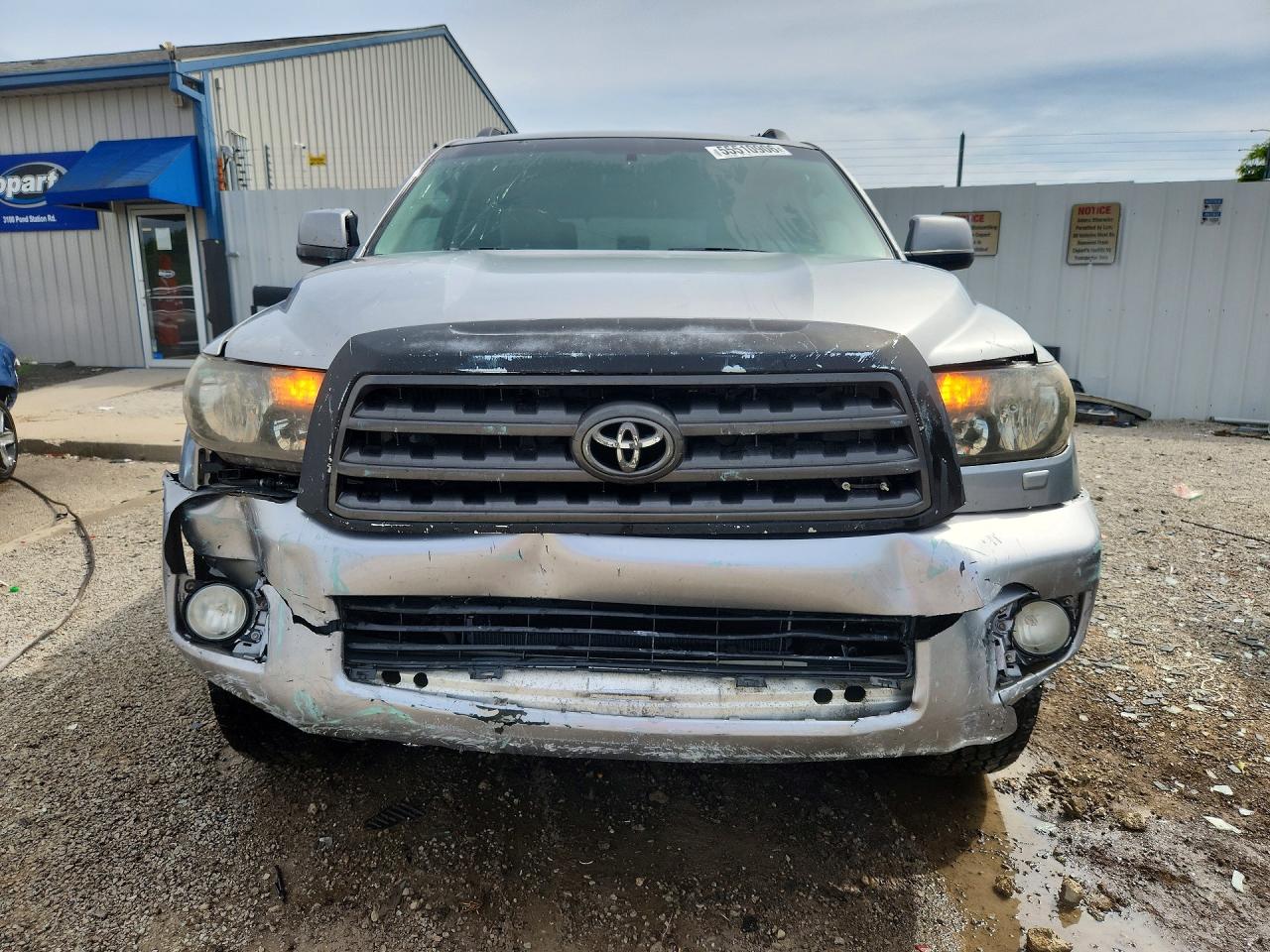 2008 Toyota Sequoia Sr5 Silver vin: 5TDBY64A38S009498