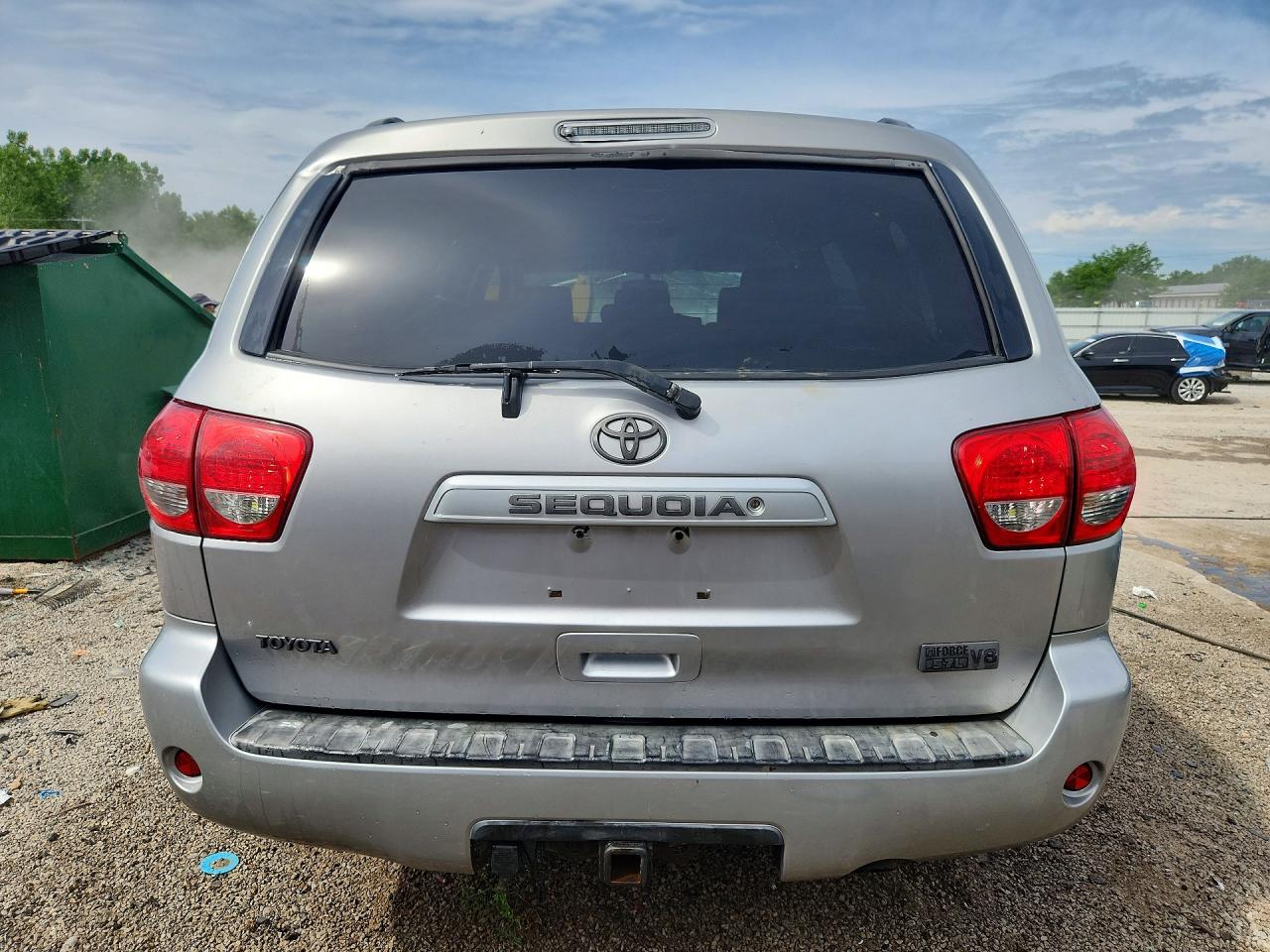 2008 Toyota Sequoia Sr5 Silver vin: 5TDBY64A38S009498