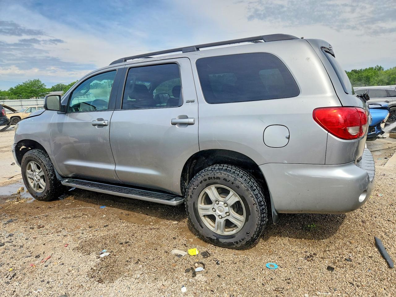 2008 Toyota Sequoia Sr5 Silver vin: 5TDBY64A38S009498