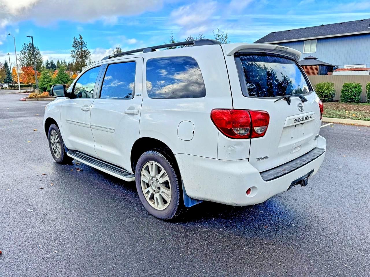 2008 Toyota Sequoia Sr5 White vin: 5TDBY64A78S023551