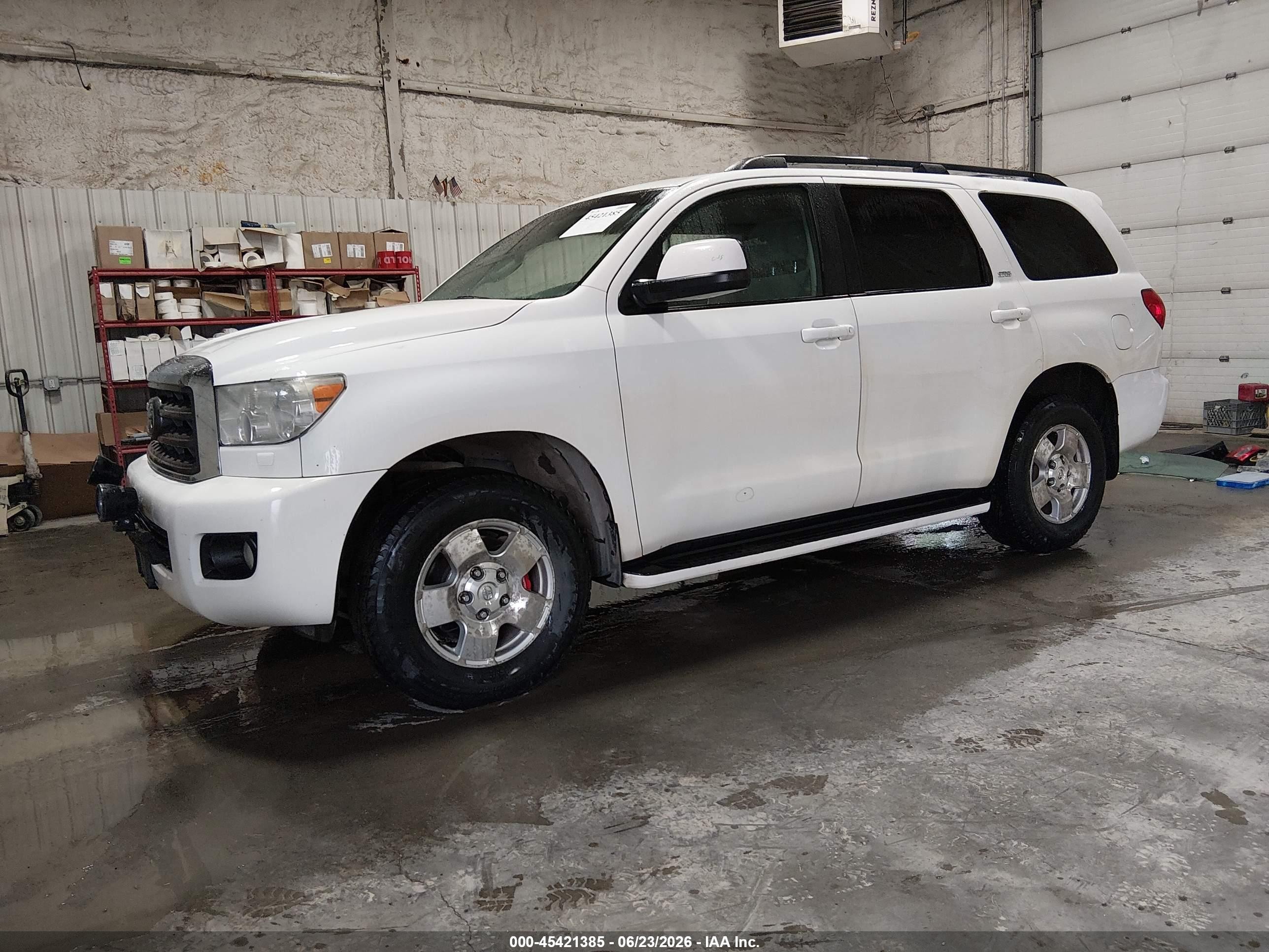2008 Toyota Sequoia Sr5 5.7l V8 White vin: 5TDBY64A98S013491