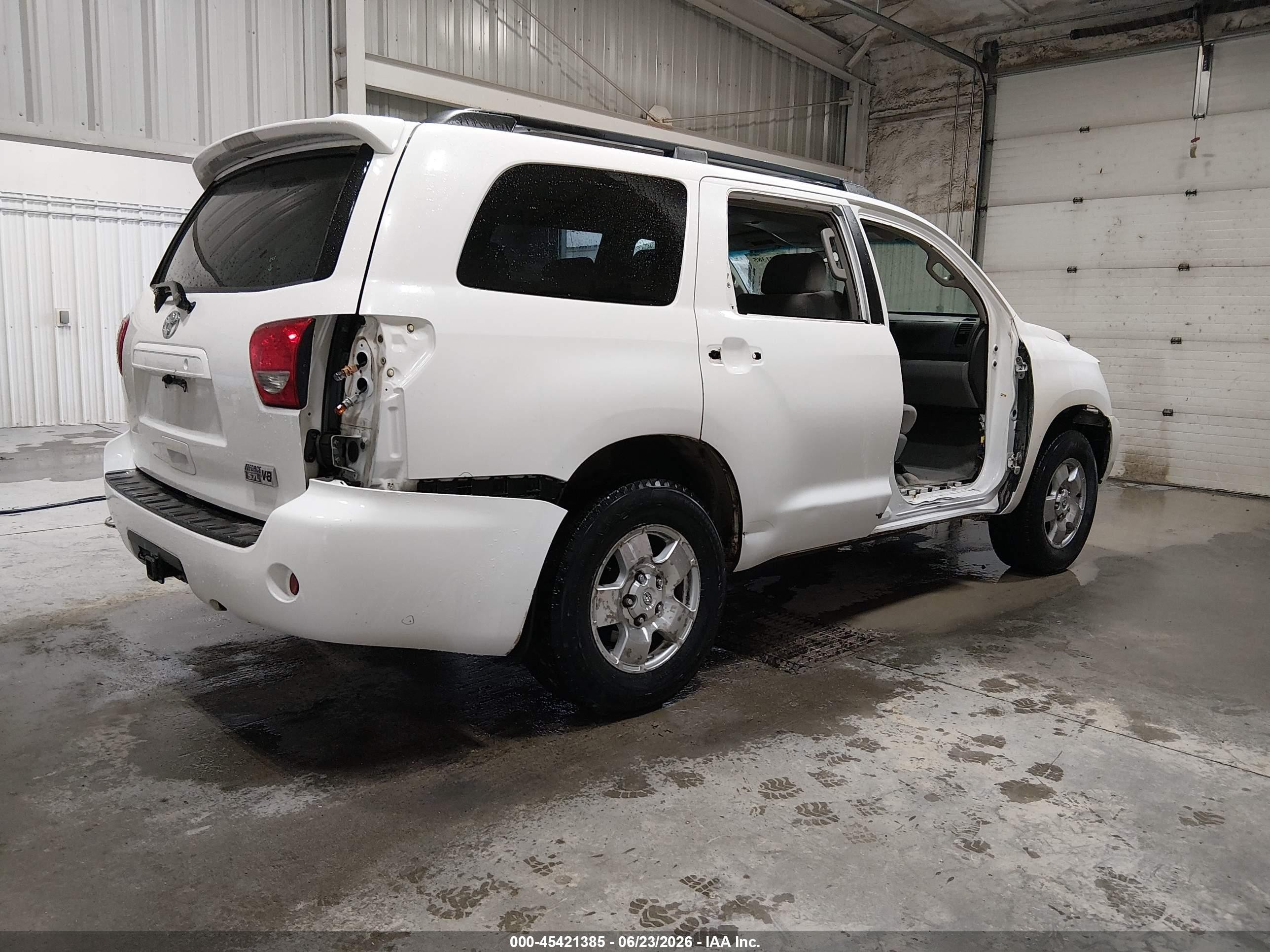 2008 Toyota Sequoia Sr5 5.7l V8 White vin: 5TDBY64A98S013491