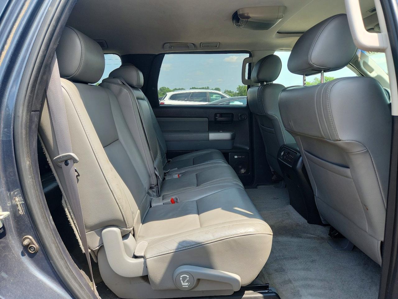 2008 Toyota Sequoia Sr5 Gray vin: 5TDBY64AX8S014231