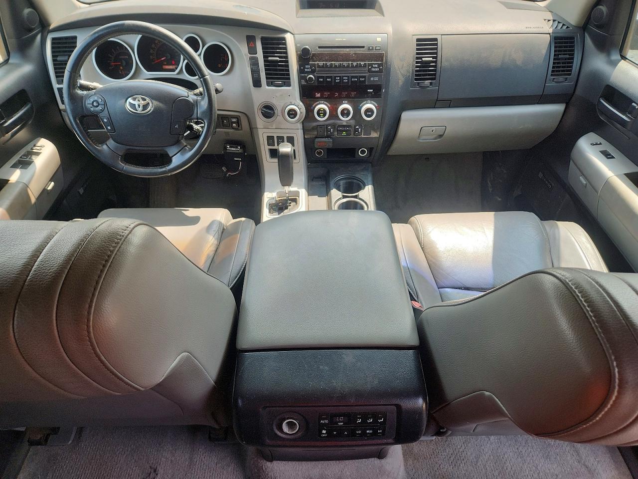 2008 Toyota Sequoia Sr5 Gray vin: 5TDBY64AX8S014231