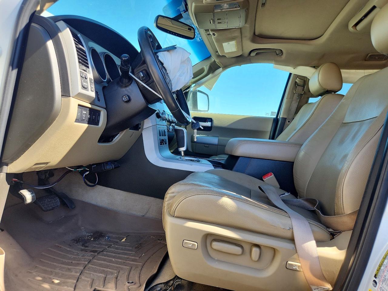 2008 Toyota Sequoia Platinum White vin: 5TDBY67A78S020998