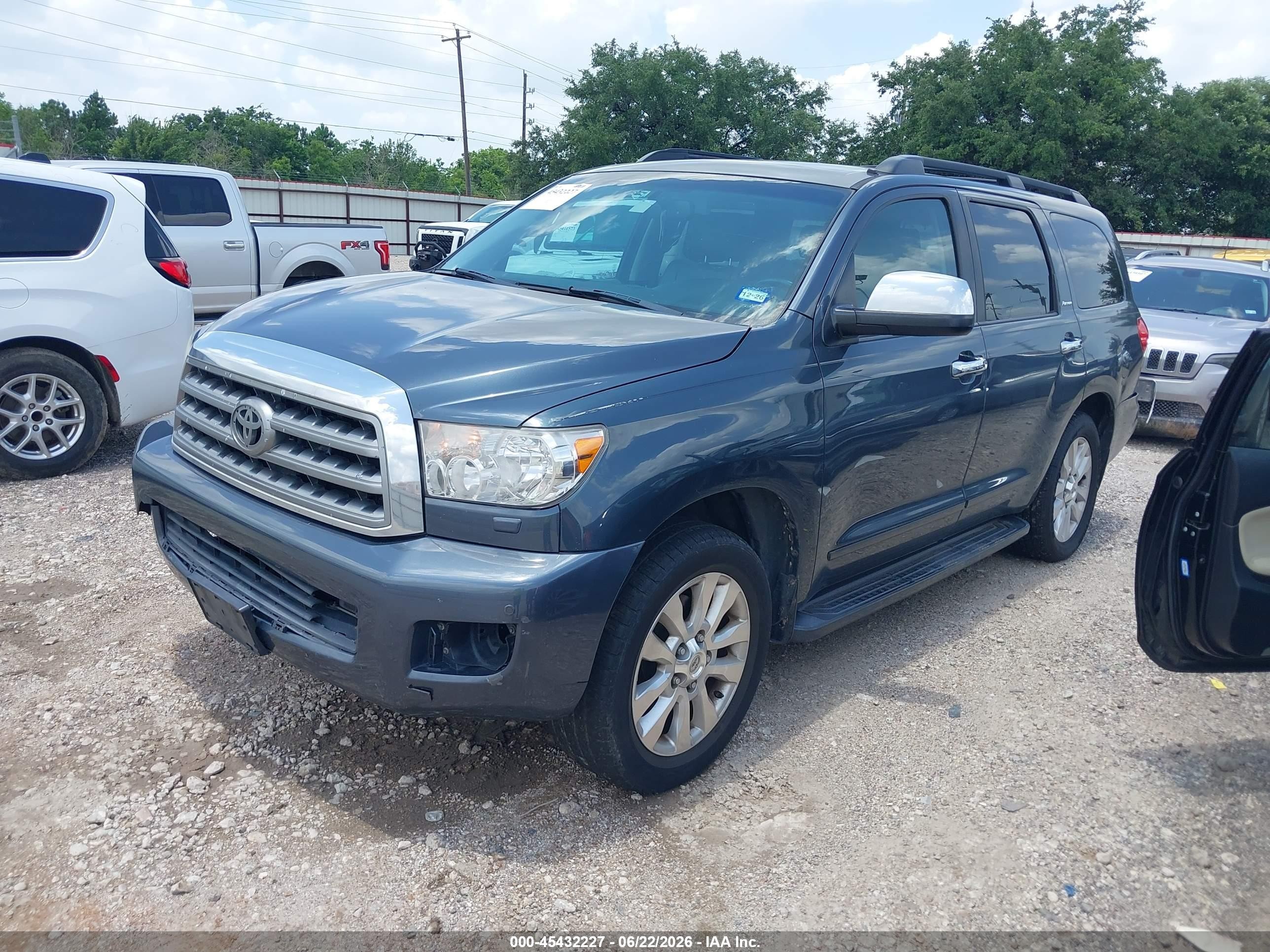2008 Toyota Sequoia Platinum Gray vin: 5TDBY67A78S021391