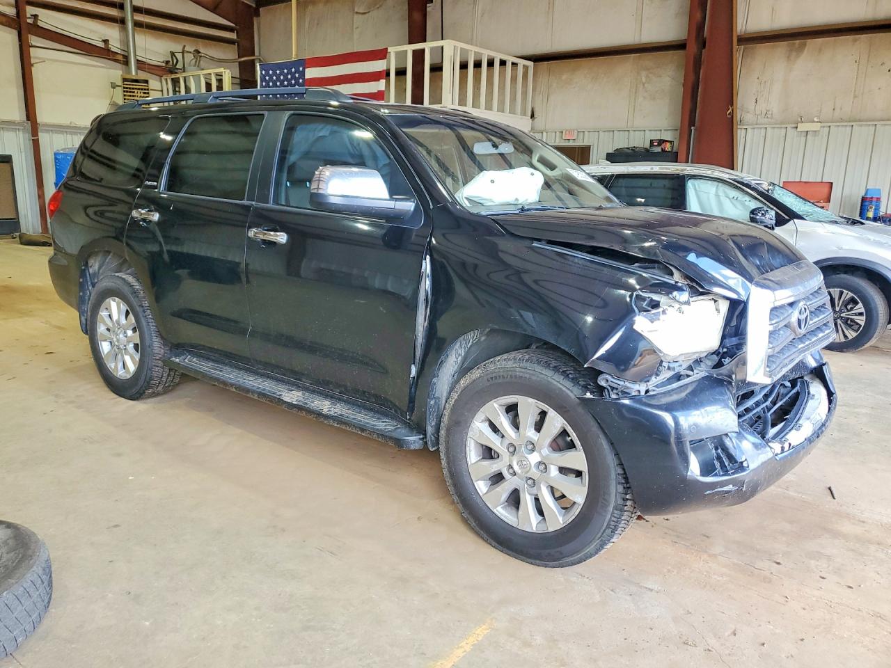 2008 Toyota Sequoia Platinum Black vin: 5TDBY67A88S008035