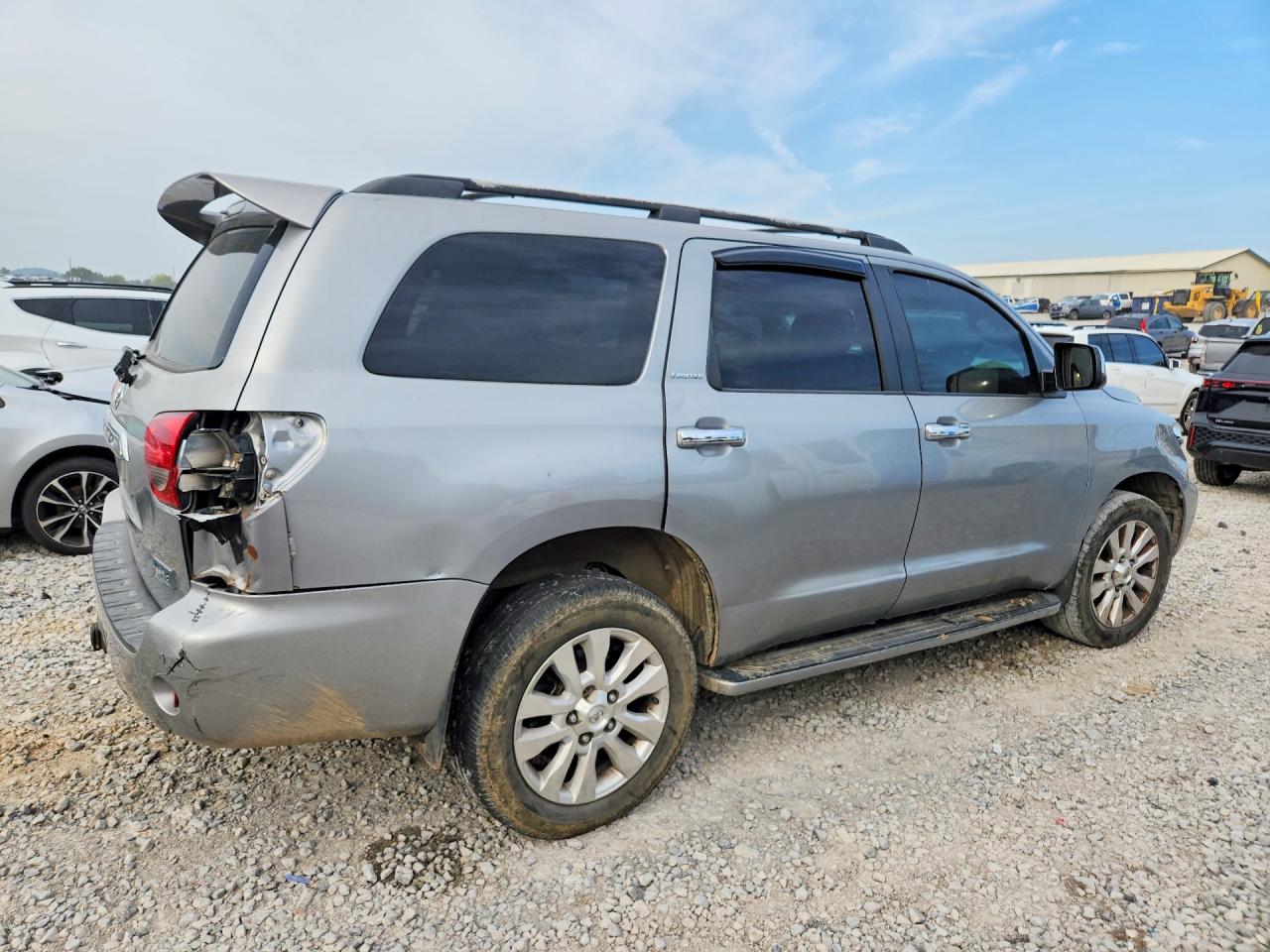 2008 Toyota Sequoia Limited Silver vin: 5TDBY68A08S002633