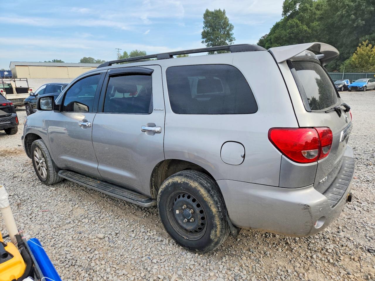 2008 Toyota Sequoia Limited Silver vin: 5TDBY68A08S002633